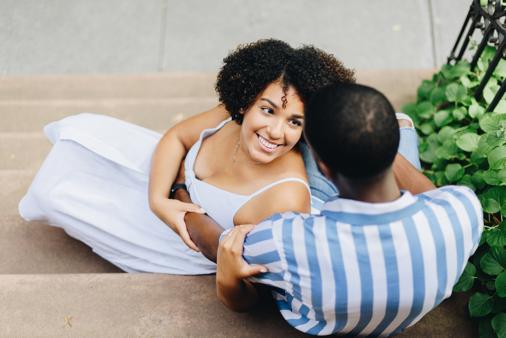 Enchanting Summer Engagement Photos in Brooklyn Heights