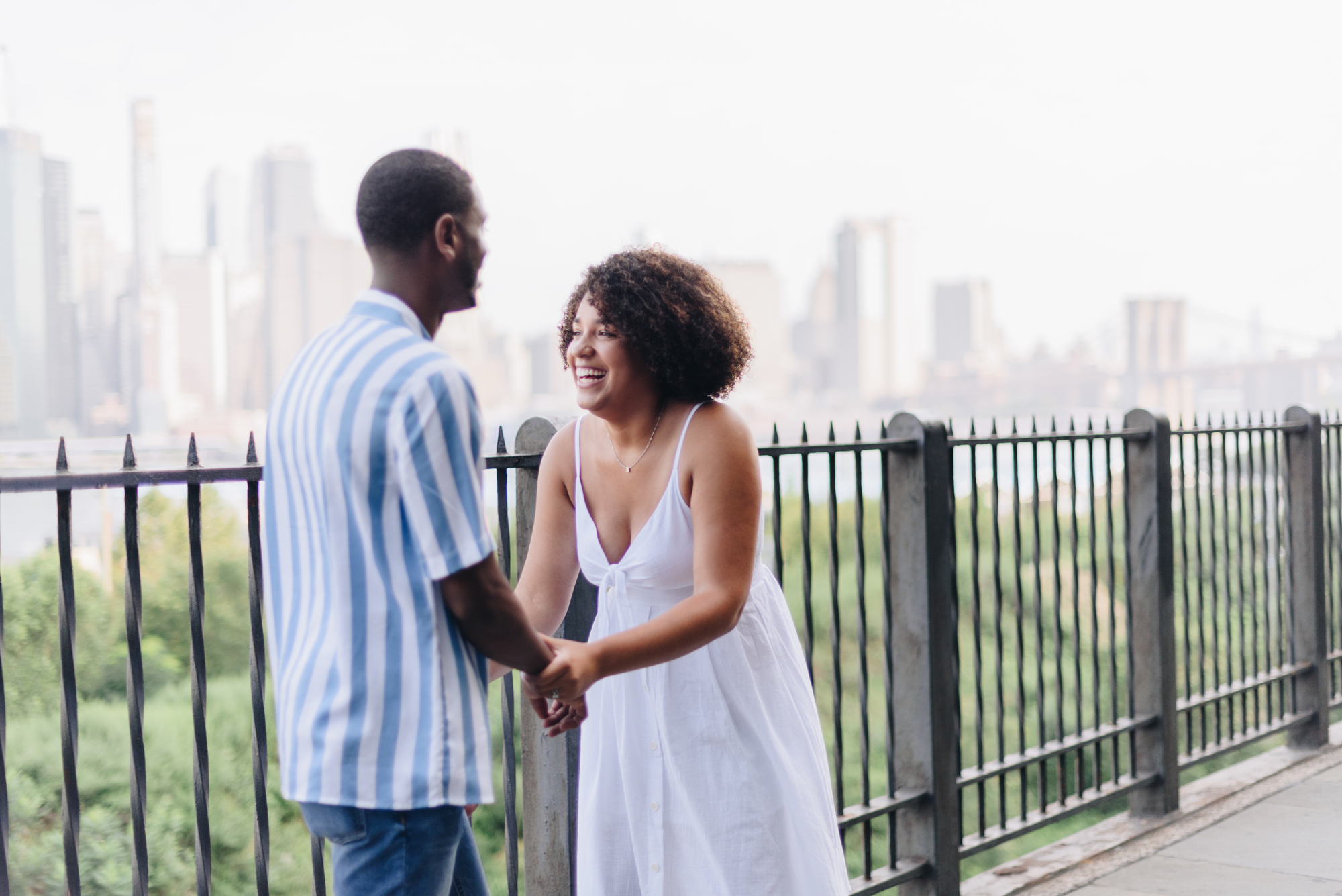 Picturesque Summer Engagement Photos in Brooklyn Heights