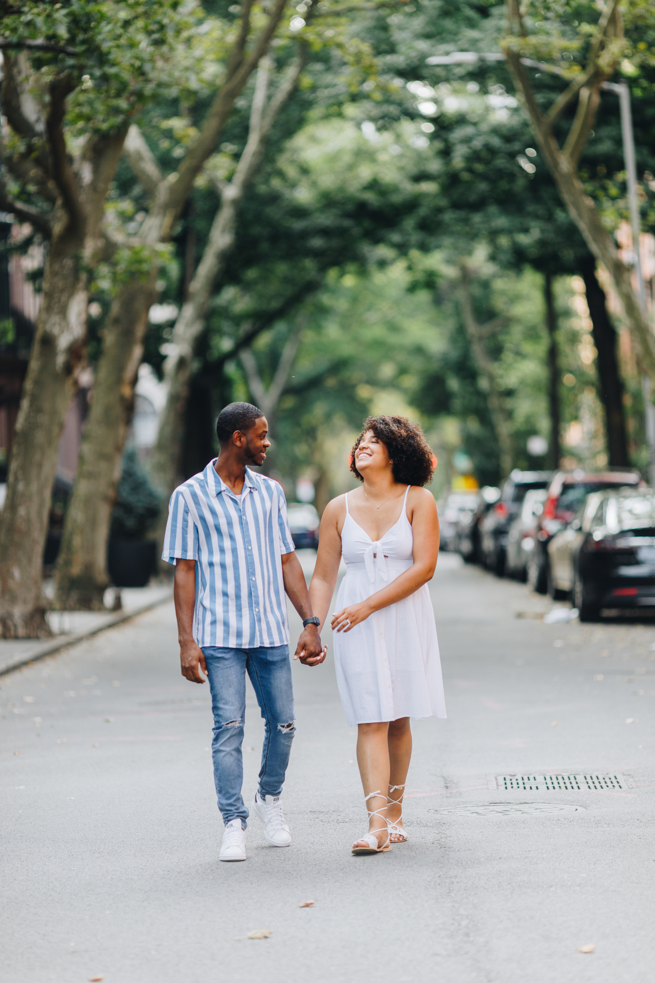 Vibrant Summer Engagement Photos in Brooklyn Heights