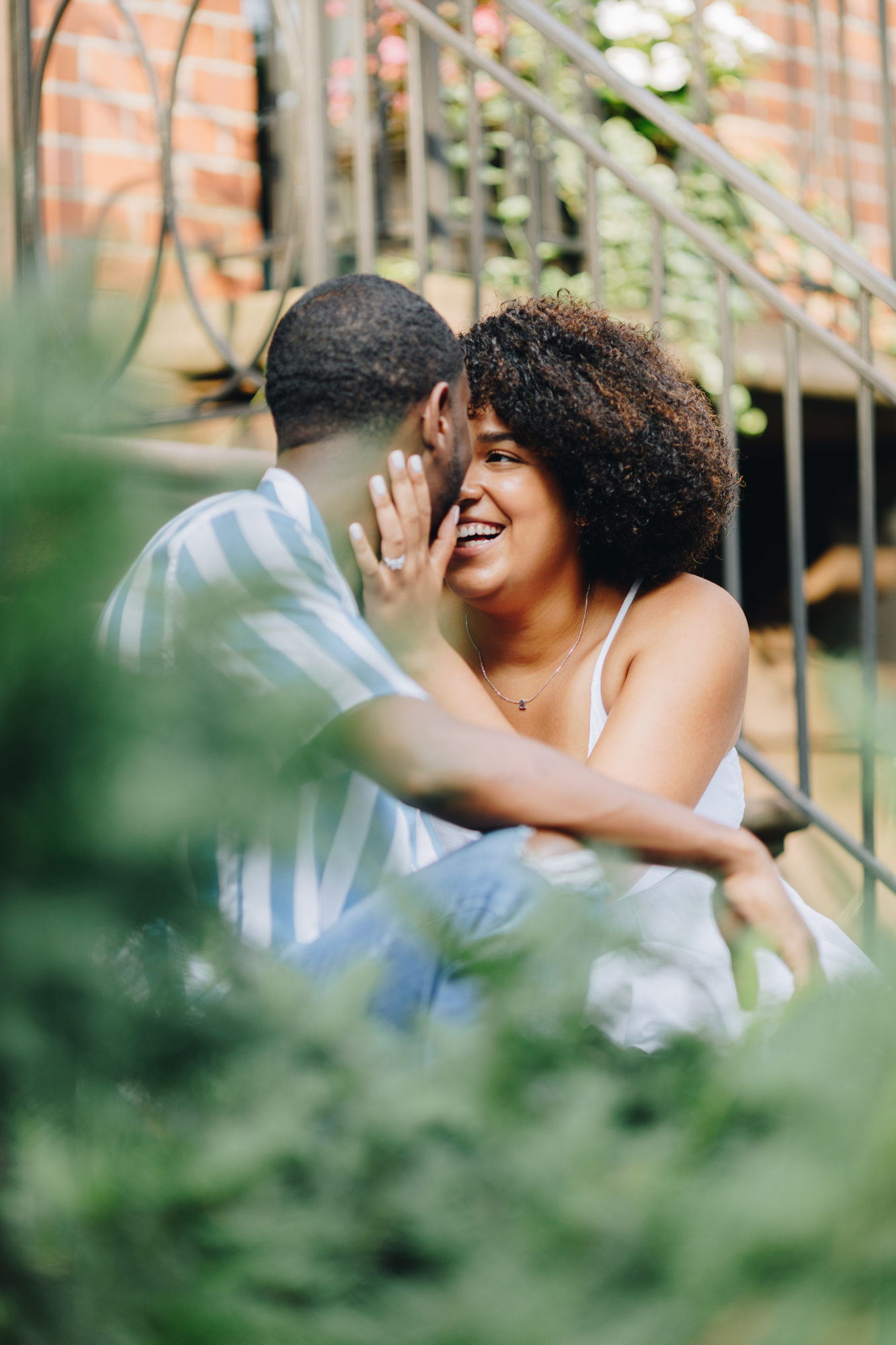 Dreamy Summer Engagement Photos in Brooklyn Heights