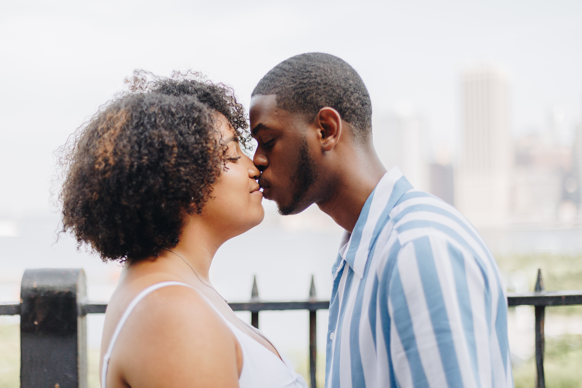 Intimate Summer Engagement Photos in Brooklyn Heights