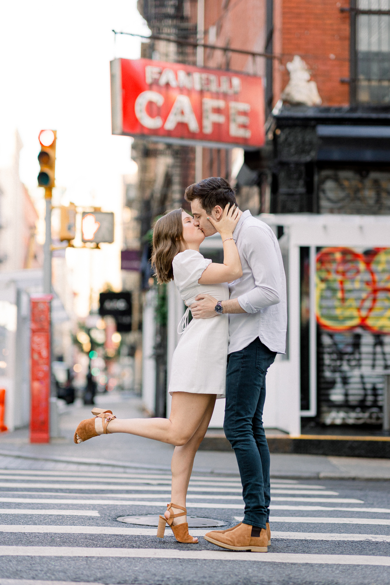 Cute Engagement Photos in Scenic Soho New York
