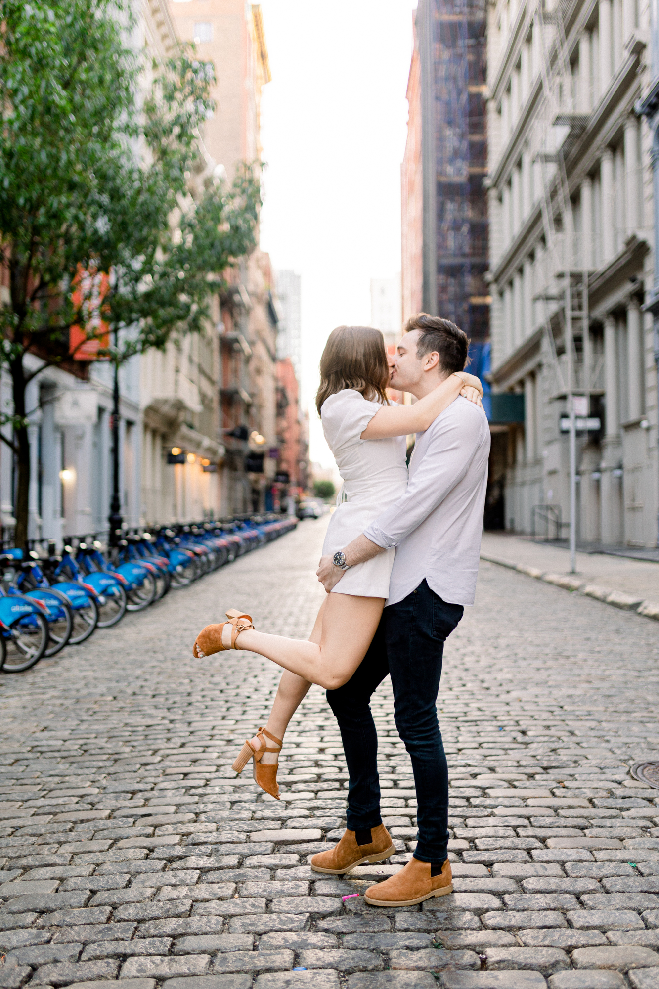 Wonderful Engagement Photos in Scenic Soho New York