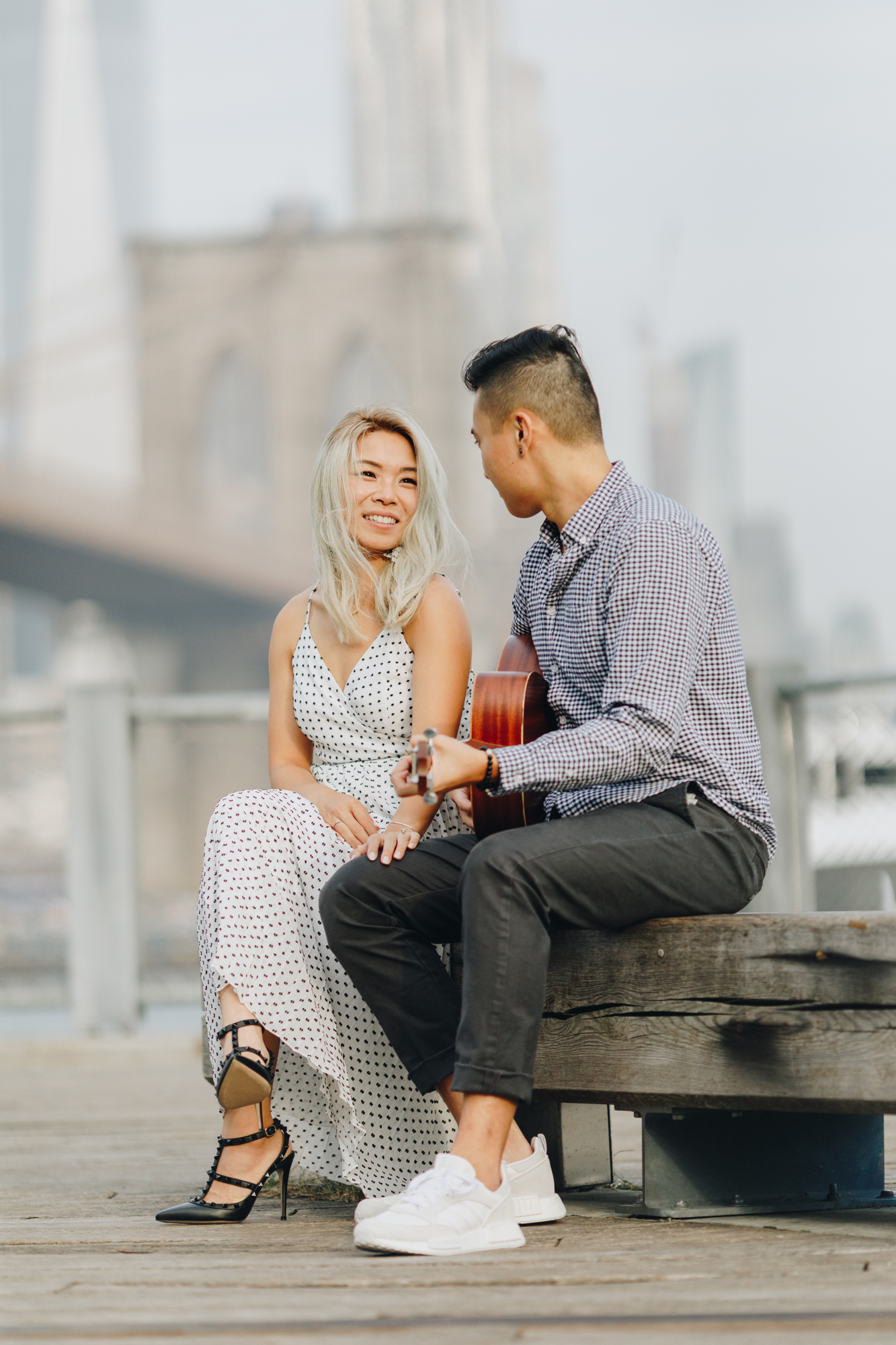 Lovely Fall Engagement Photos in DUMBO