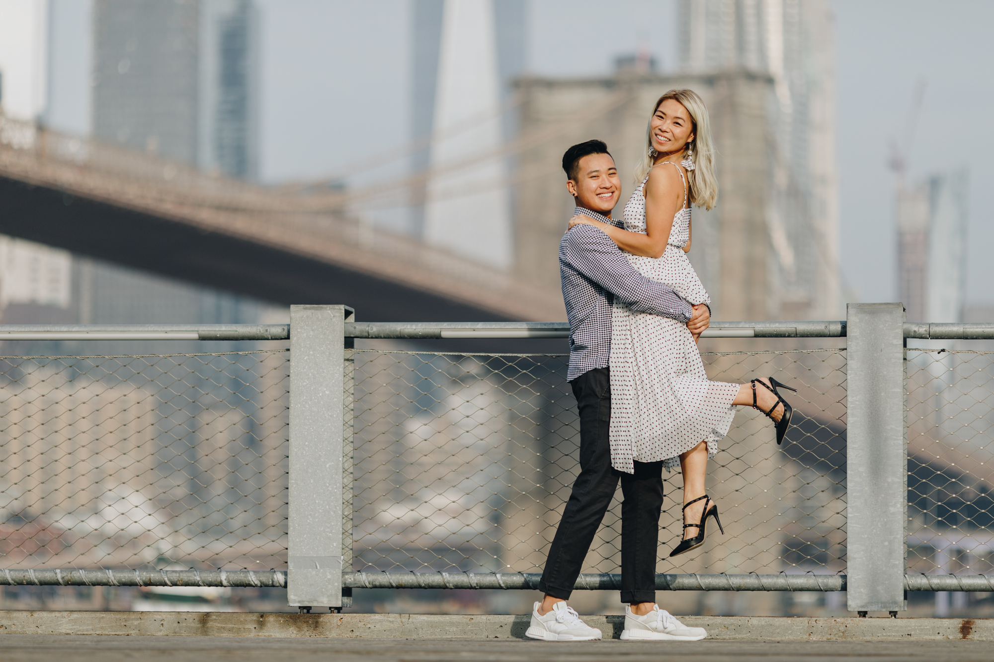 Incredible Fall Engagement Photos in DUMBO