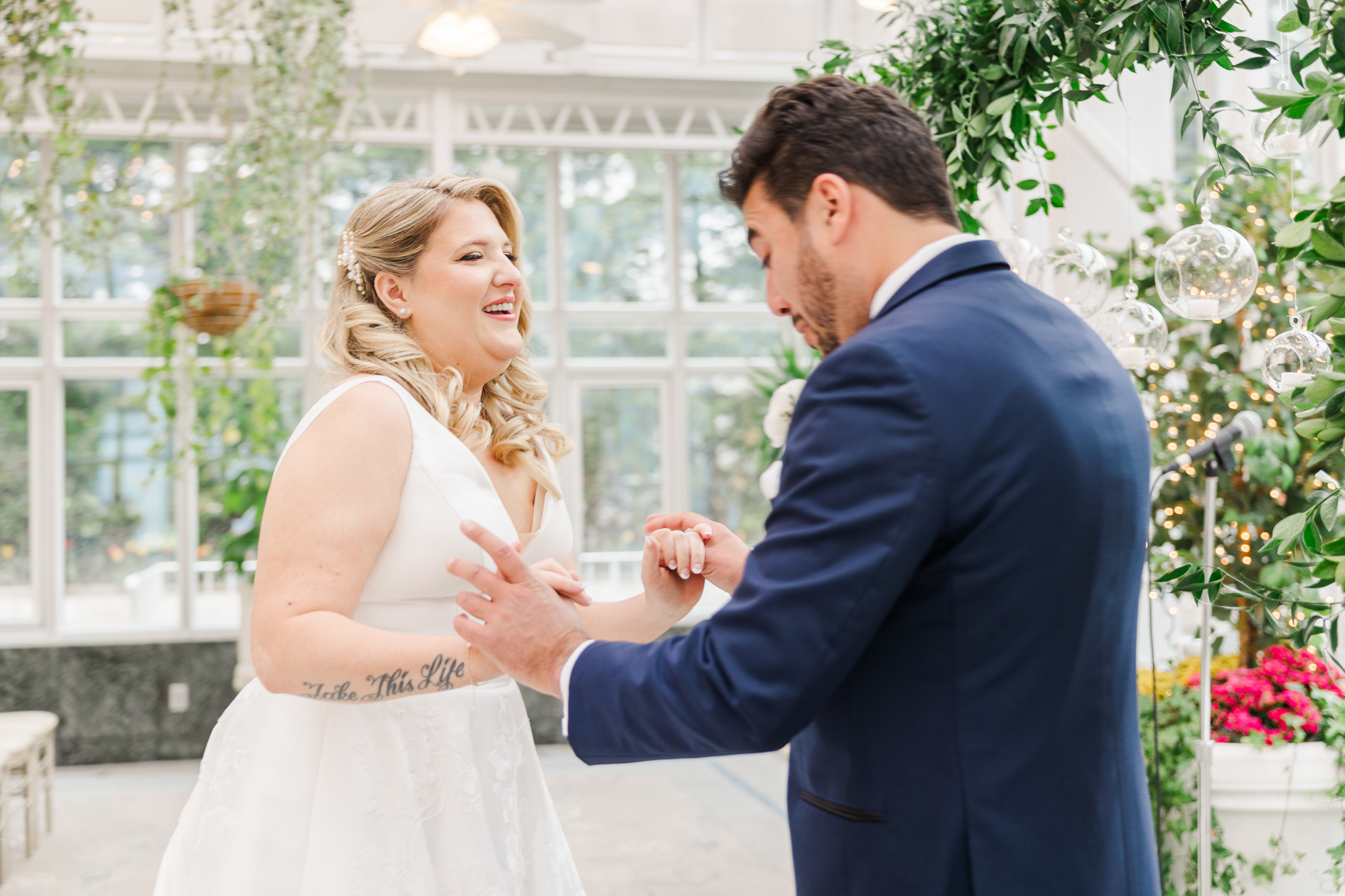 Bright New Jersey Wedding at The Madison Hotel