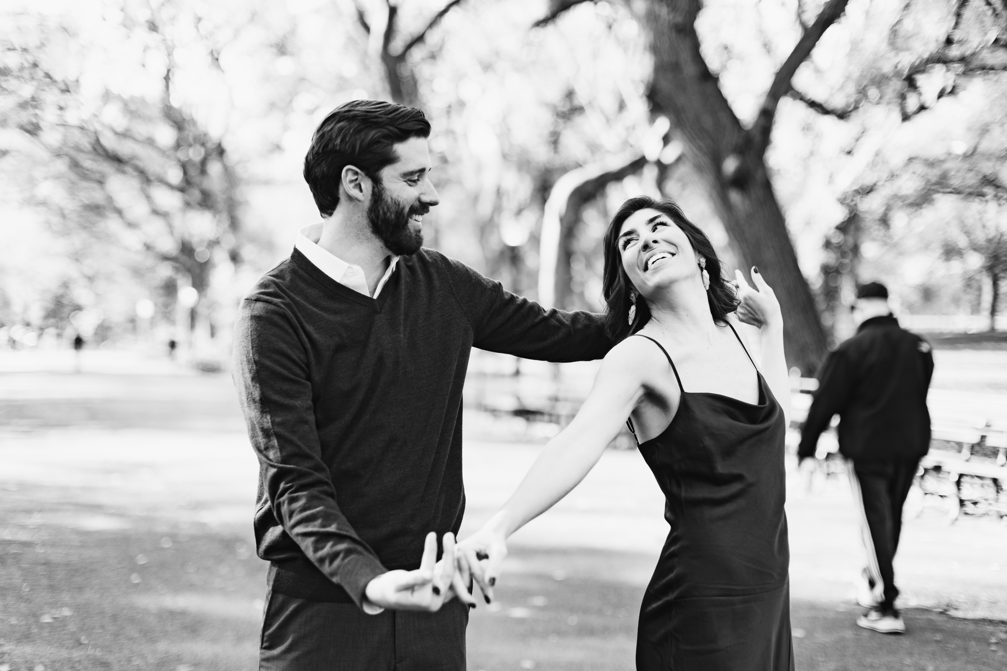 Elegant Central Park Engagement Photos in Fall