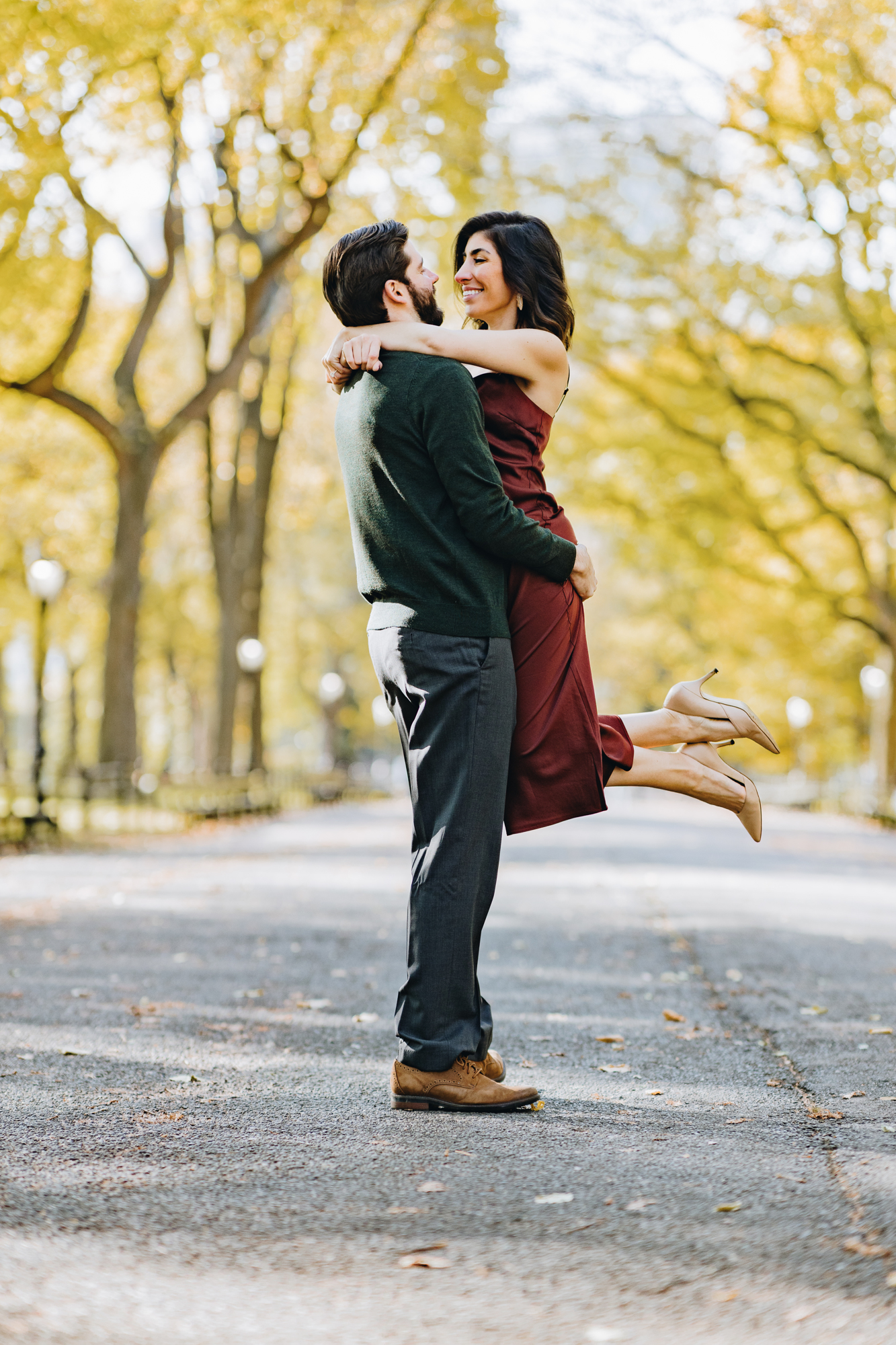Picturesque Central Park Engagement Photos in Fall