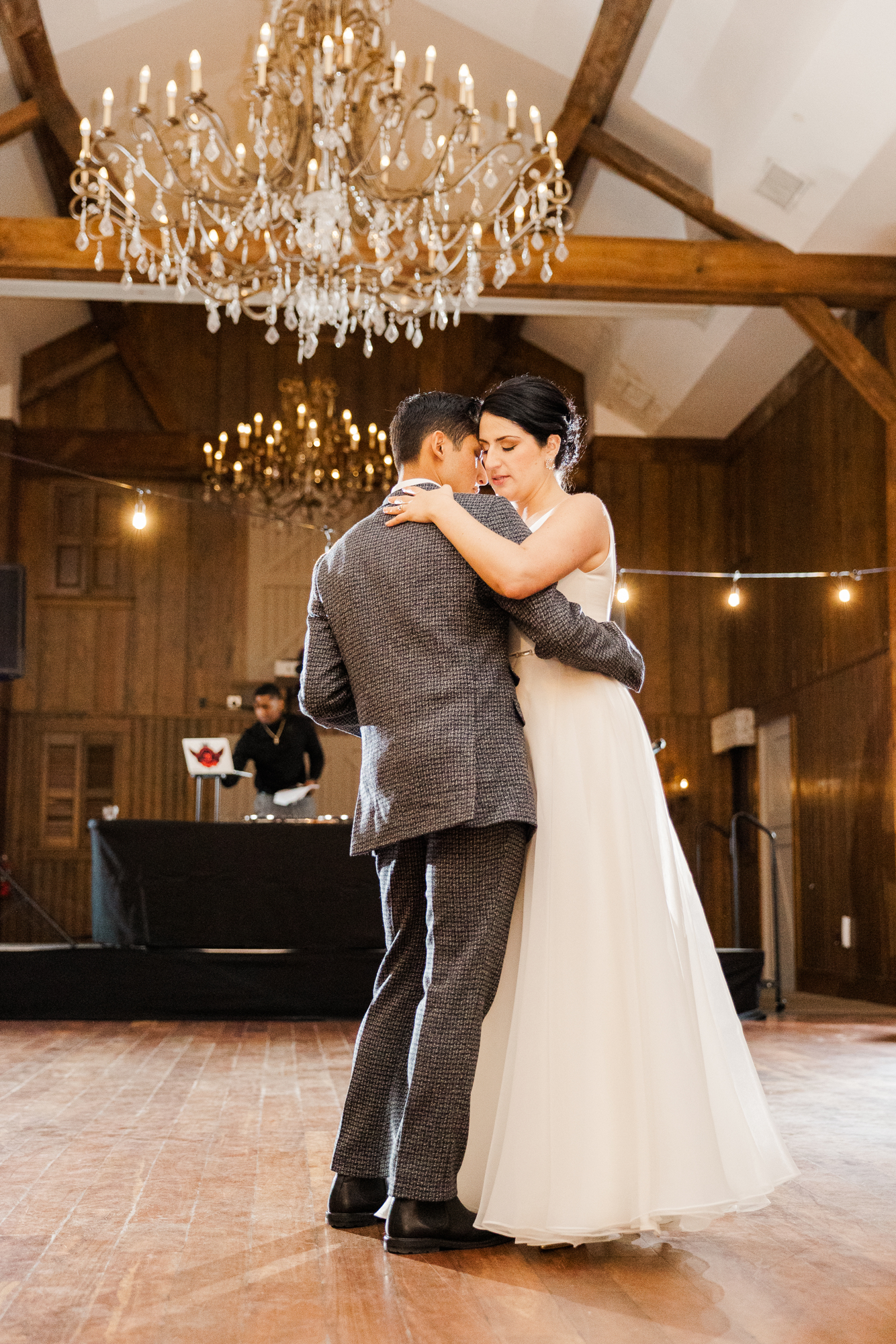 Iconic Normandy Farm Wedding Photos in Wintery Blue Bell, PA