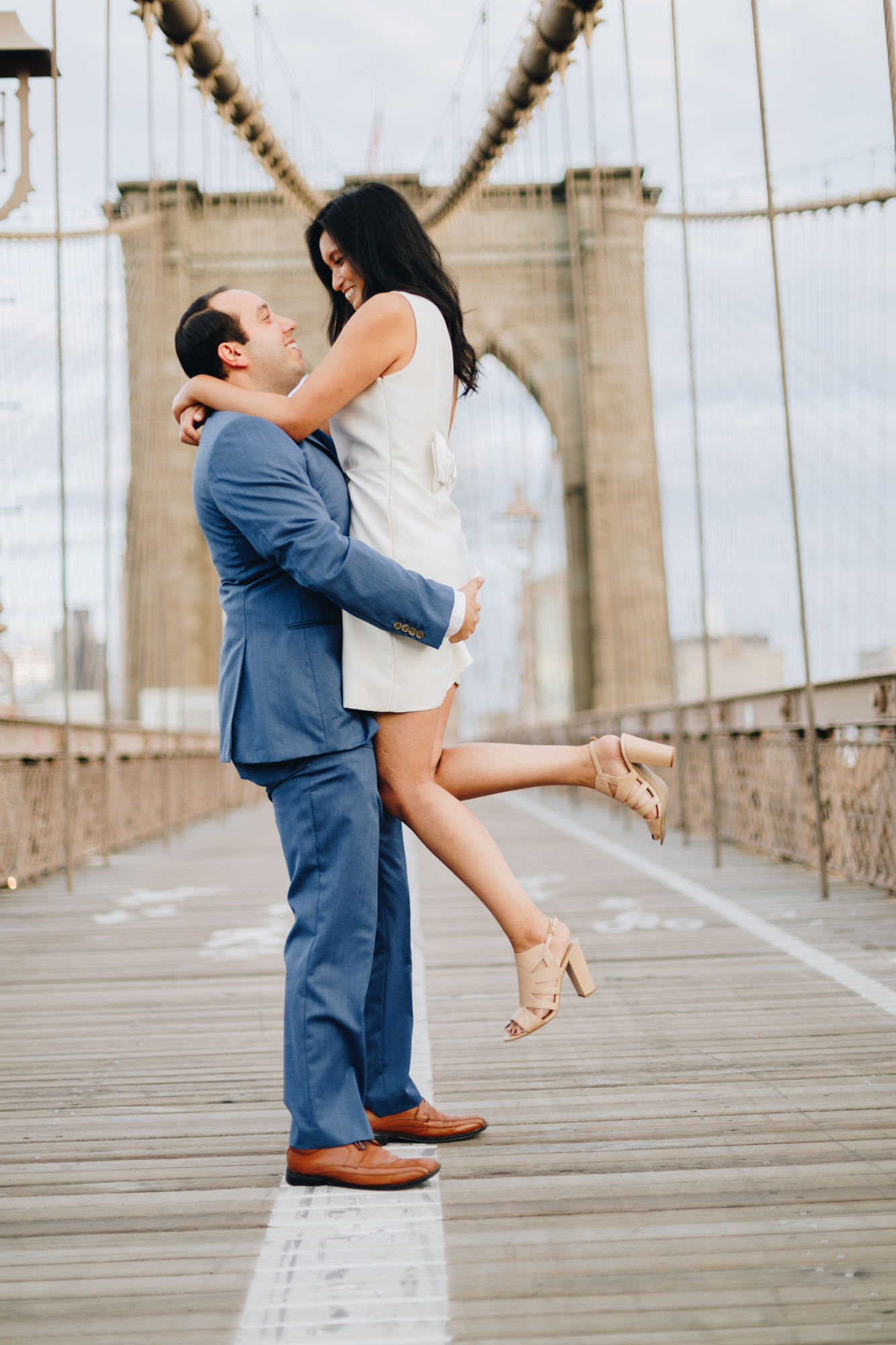 Playful Engagement Shoot at New York's Brooklyn Bridge Park
