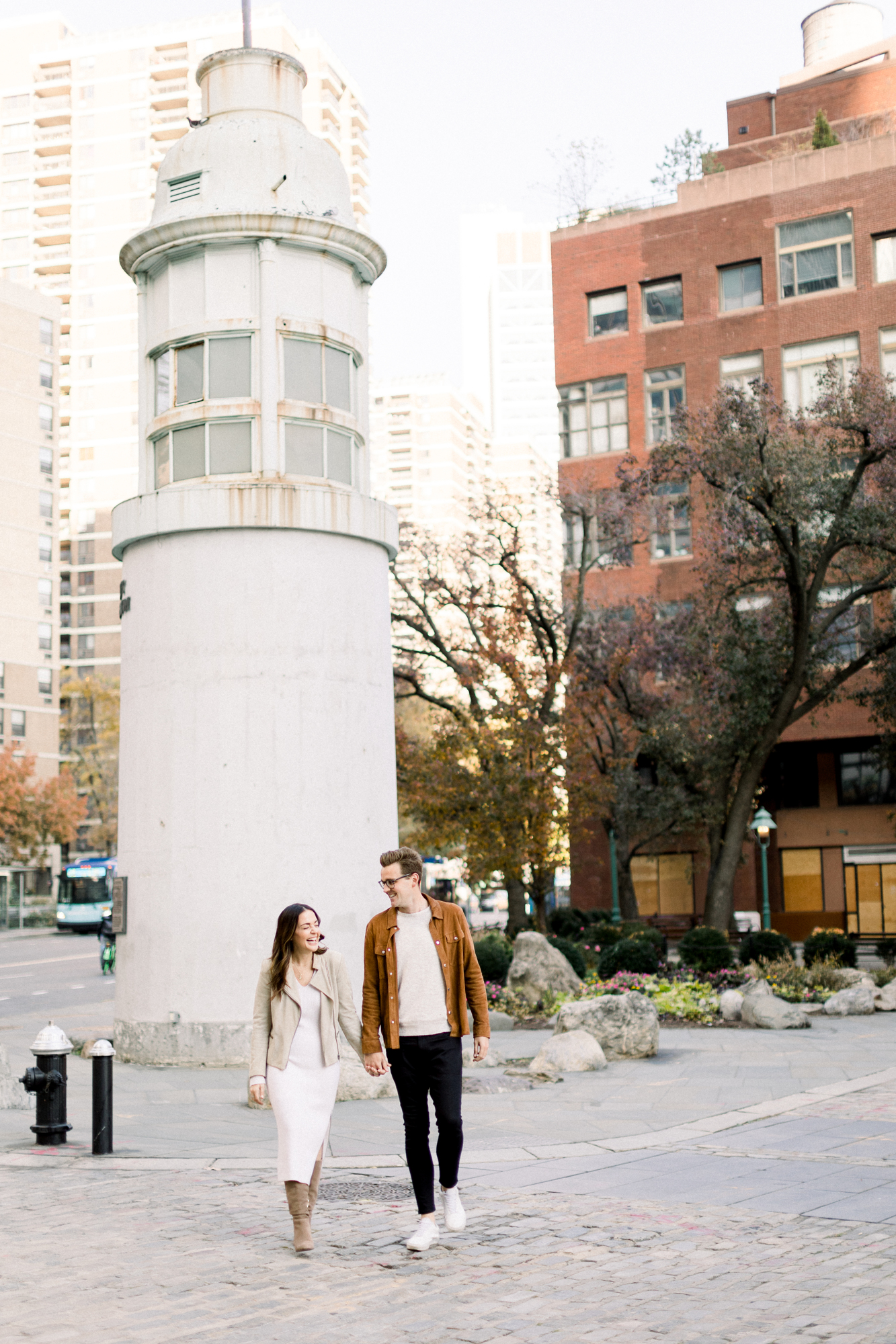 Adorable Fall Engagement Photos on South Street Near New York's Pier 17