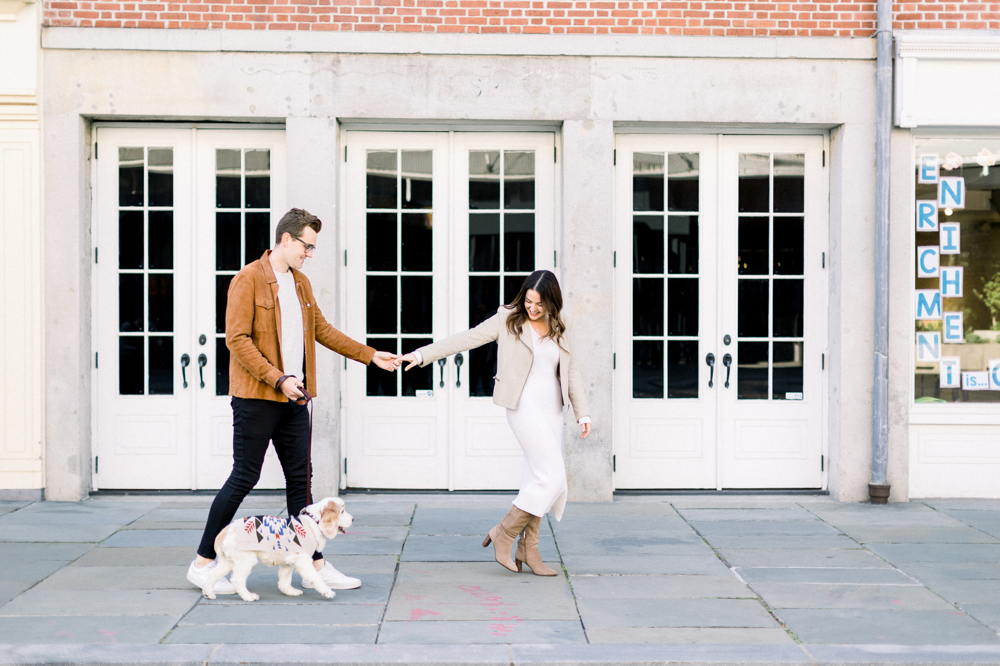 Perfect Fall-Themed South Street New York Engagement Photos Near Pier 17 