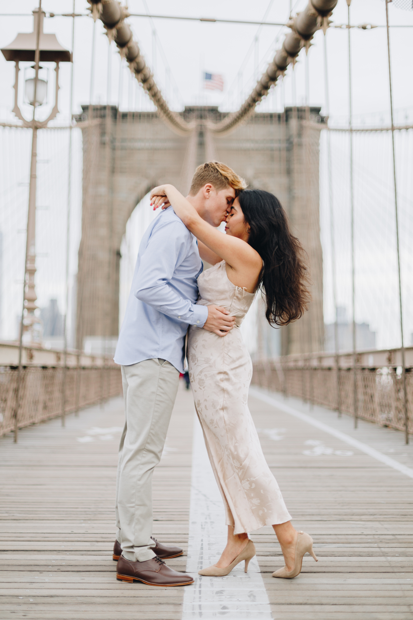 Glamorous Summertime Brooklyn Bridge Engagement Photos