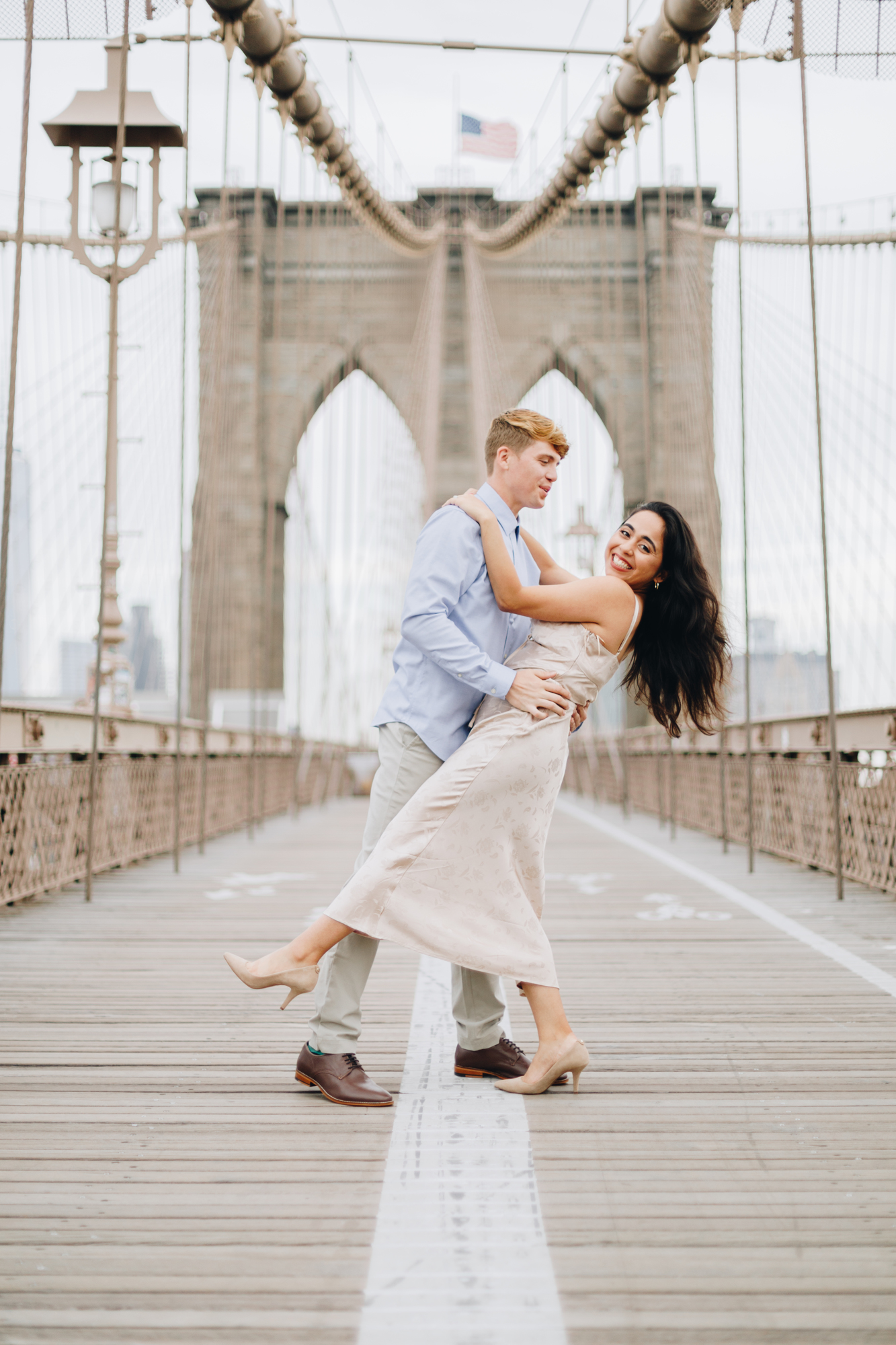 Fabulous Summertime Brooklyn Bridge Engagement Photos