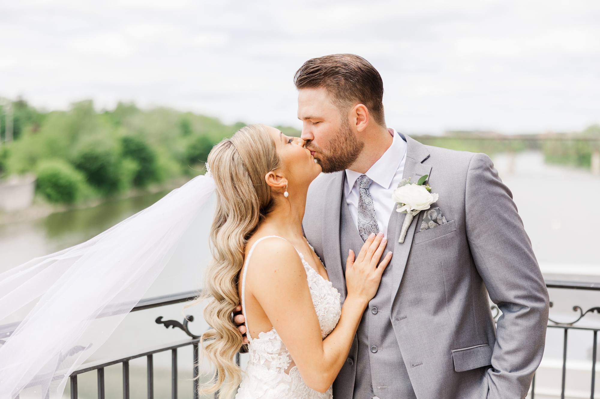 Perfect Cambridge Mill Wedding in Spring