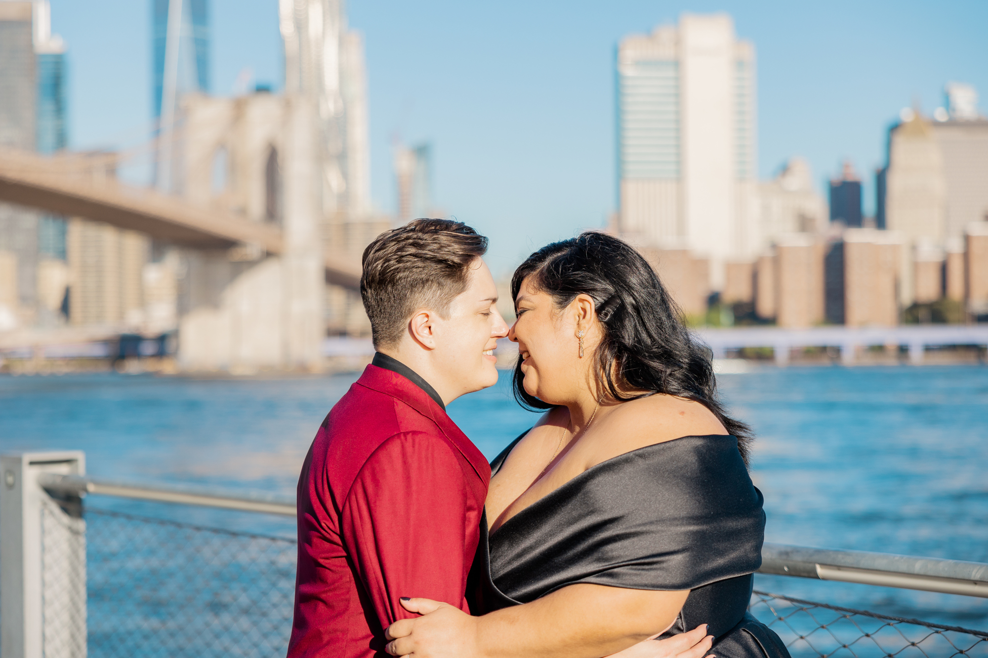Vivid Morning Brooklyn Bridge Park Wedding Photos at Pebble Beach 