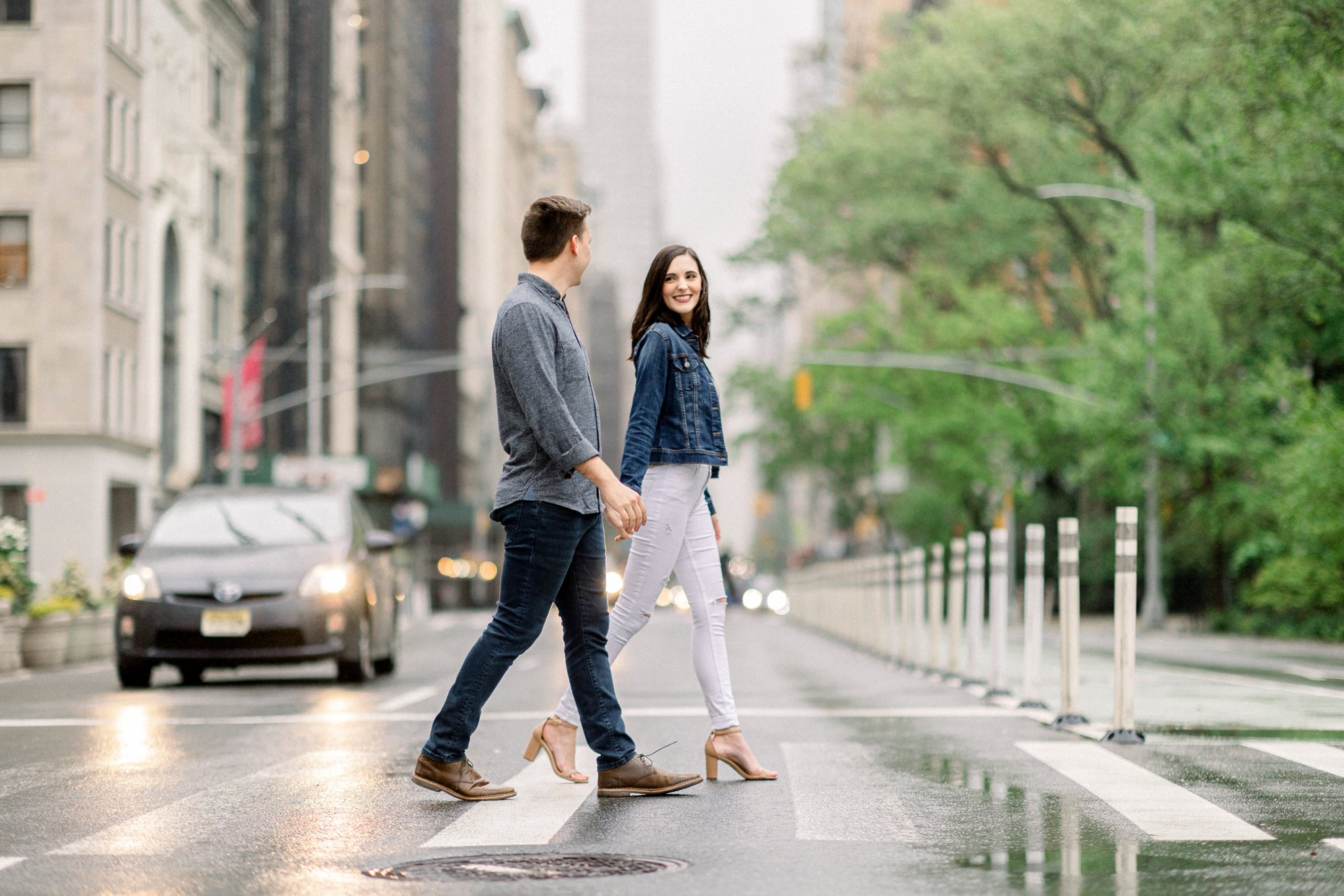 Timeless Rainy Engagement Photos in Flatiron NYC in Spring