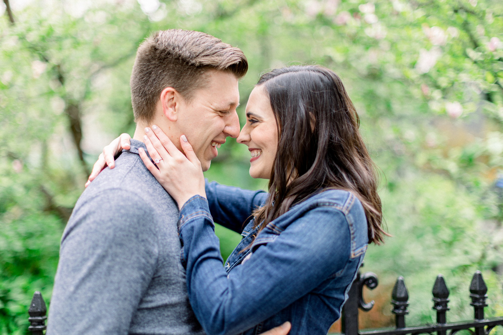 Beautiful Rainy Engagement Photos in Flatiron NYC in Spring