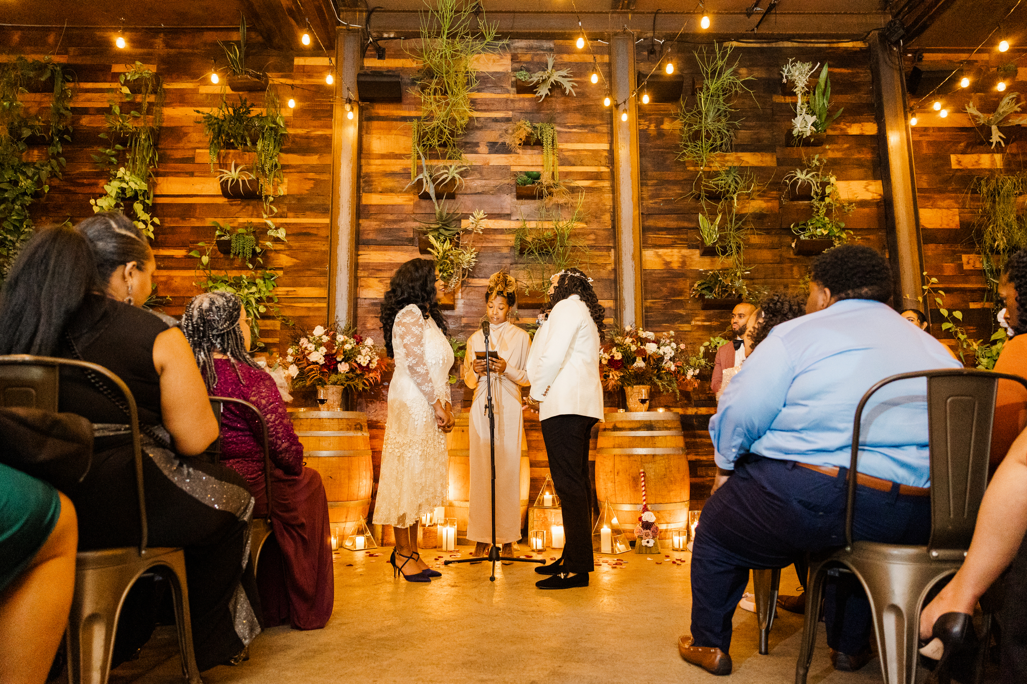Lovely LGBT Brooklyn Winery Wedding Photos in Fall