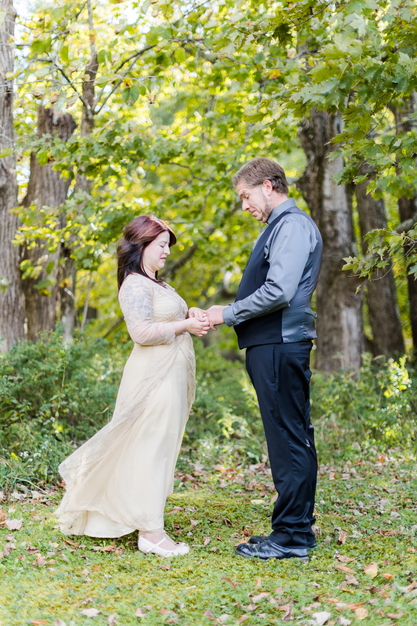 Candid Upstate New York Elopement Photos at Saugerties in Fall