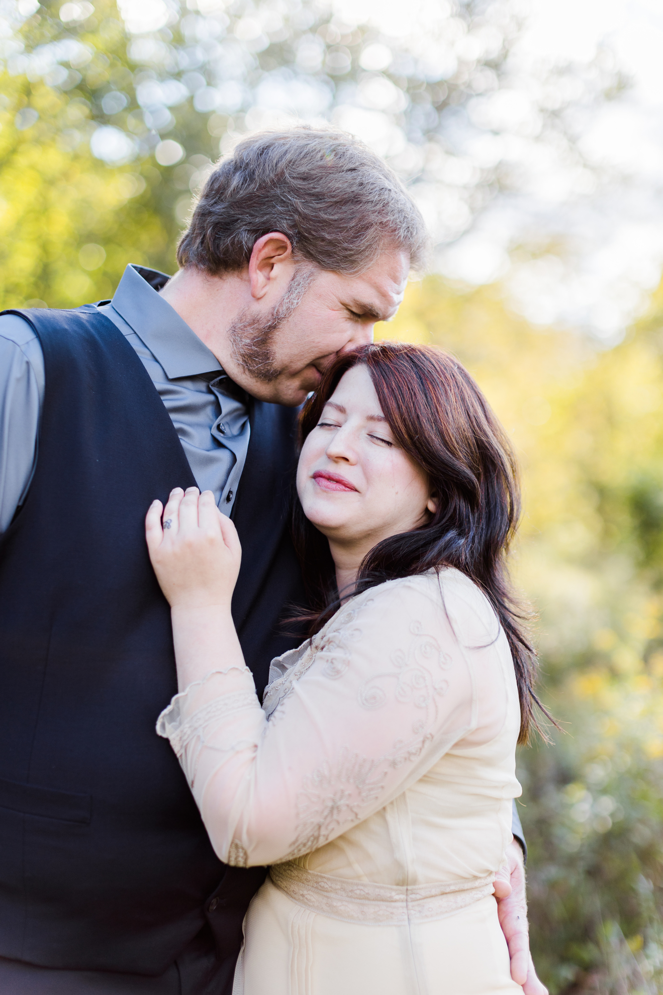 Touching Upstate New York Elopement Photos at Saugerties in Fall