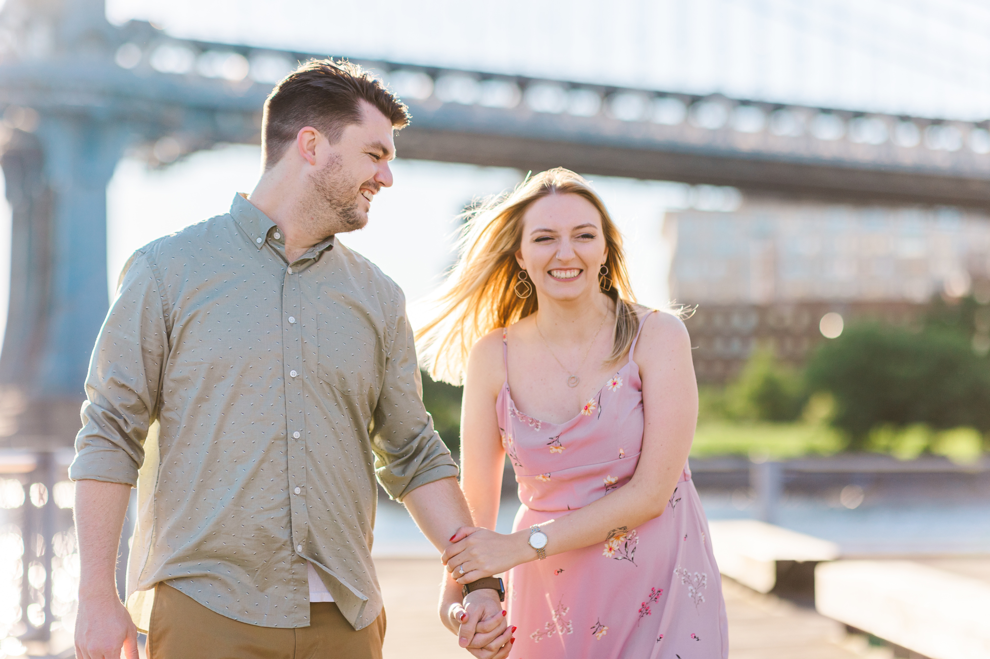 Stunning Brooklyn Bridge Park Engagement Photos in Spring