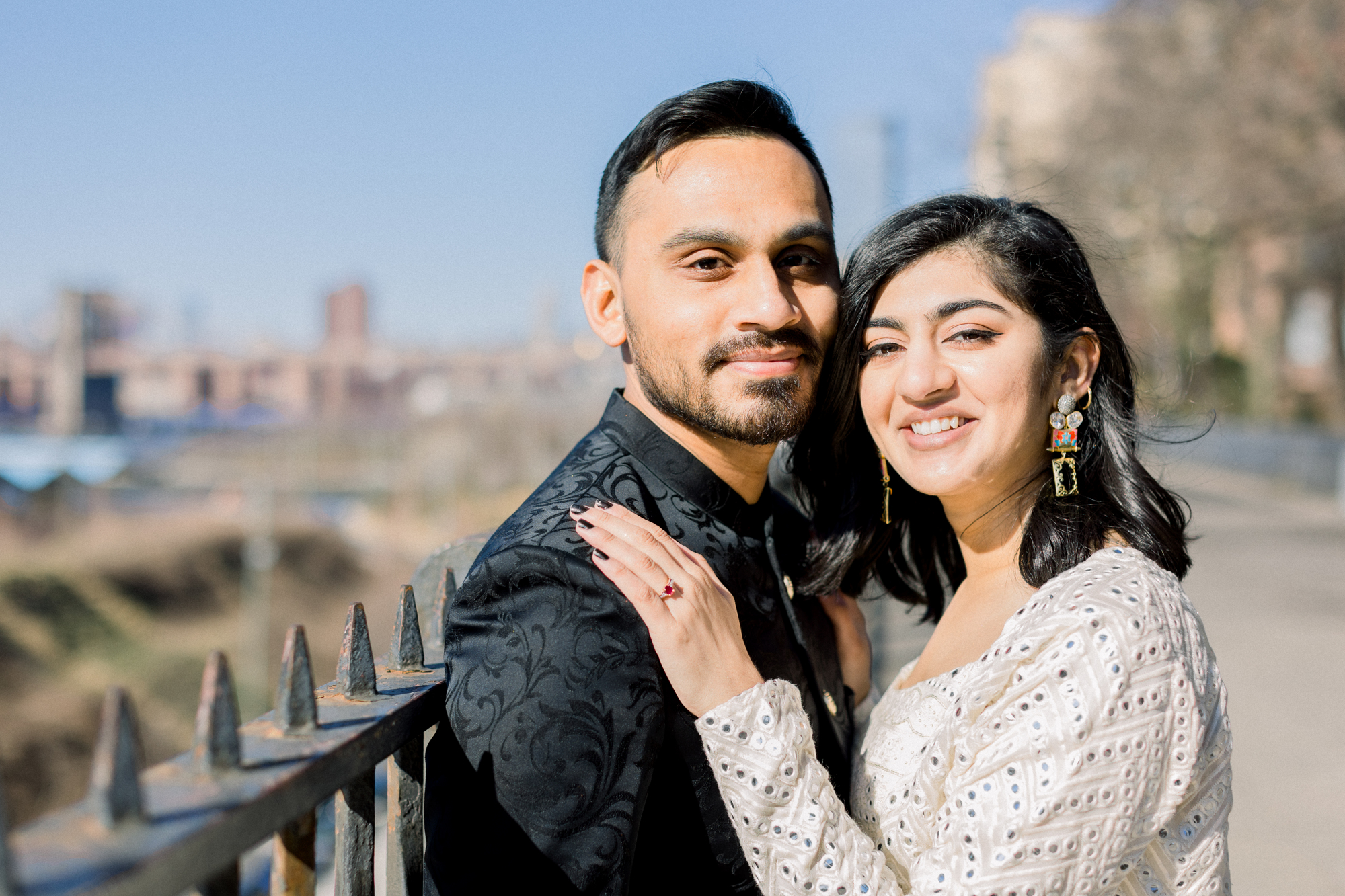 Beautiful and Wintery Brooklyn Heights Promenade Engagement Photos