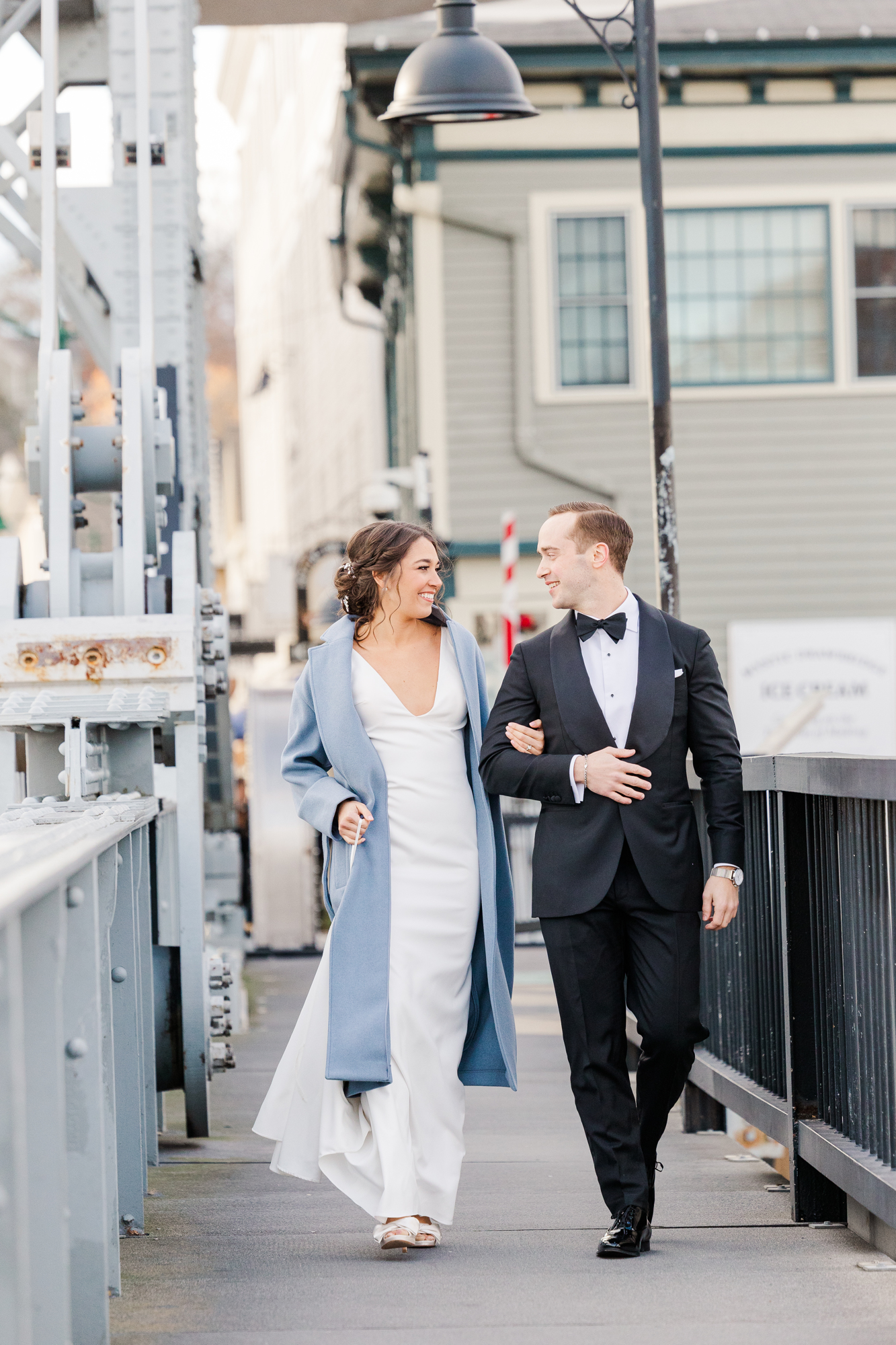 Fashionable Oceanside Mystic Wedding Photography at Branford House 
