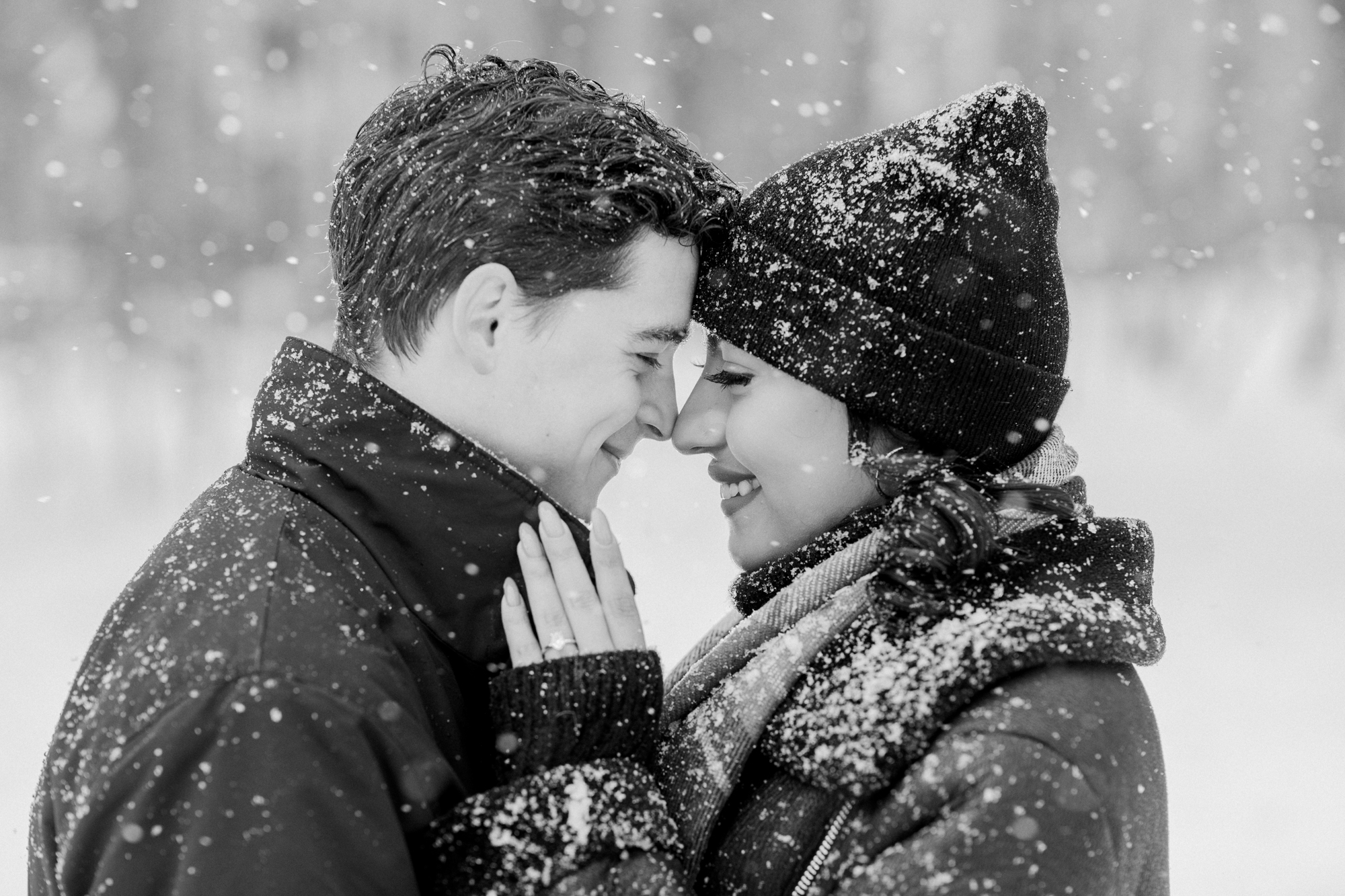 Gorgeous Winter Engagement Photos in Snowy Prospect Park