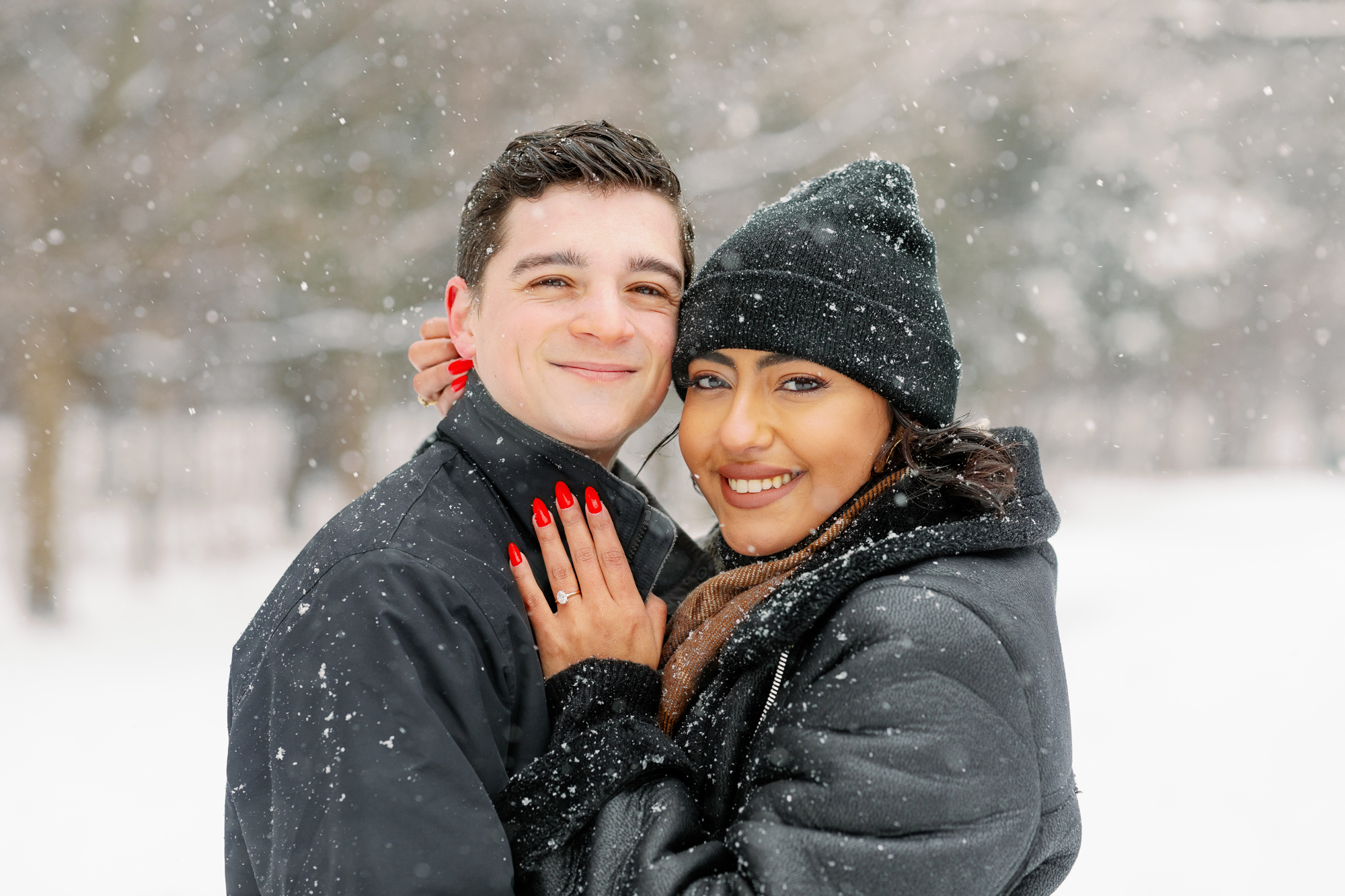 Stunning Winter Engagement Photos in Snowy Prospect Park