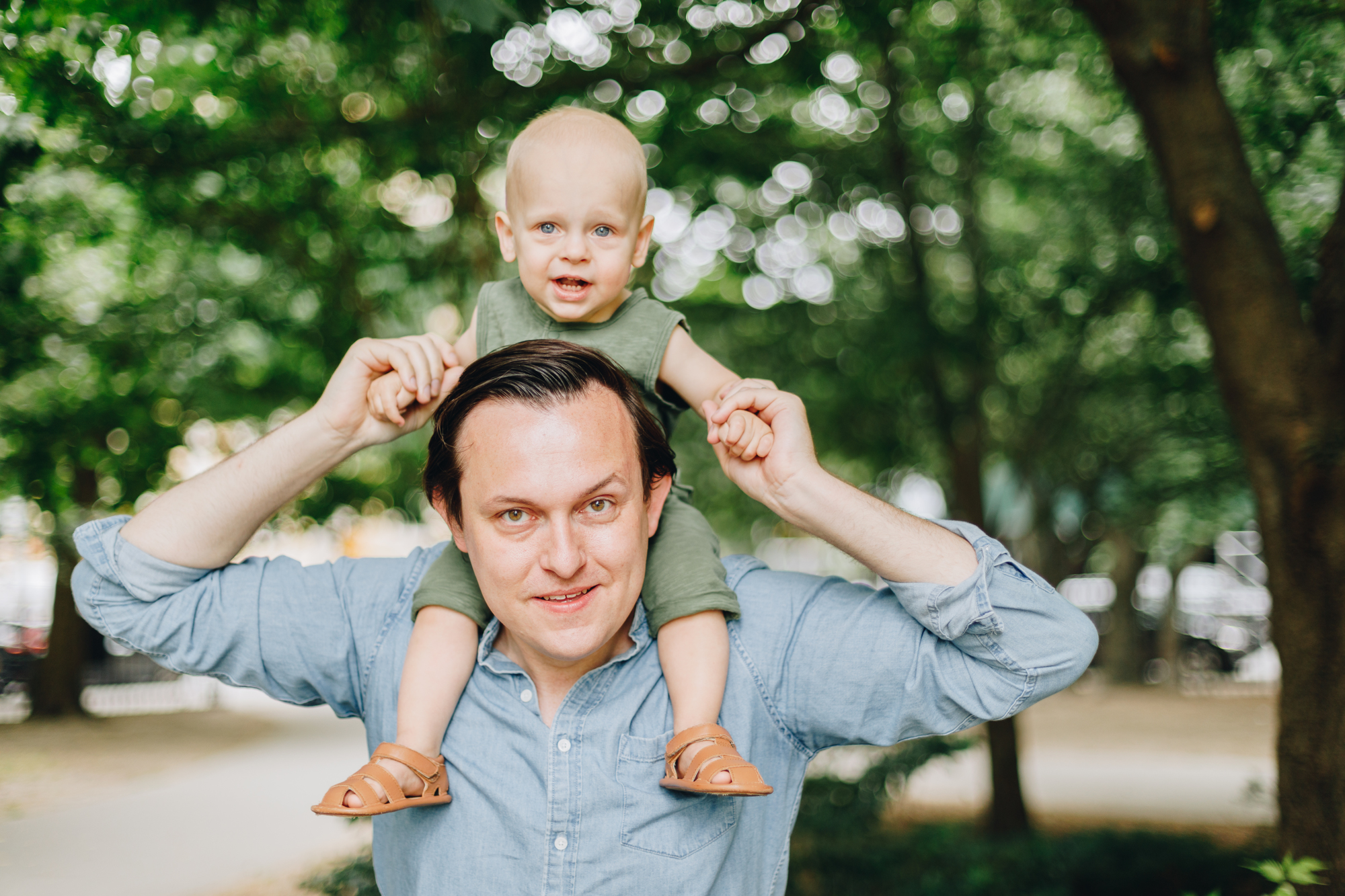 Intimate Seasonal Family Photography in New York