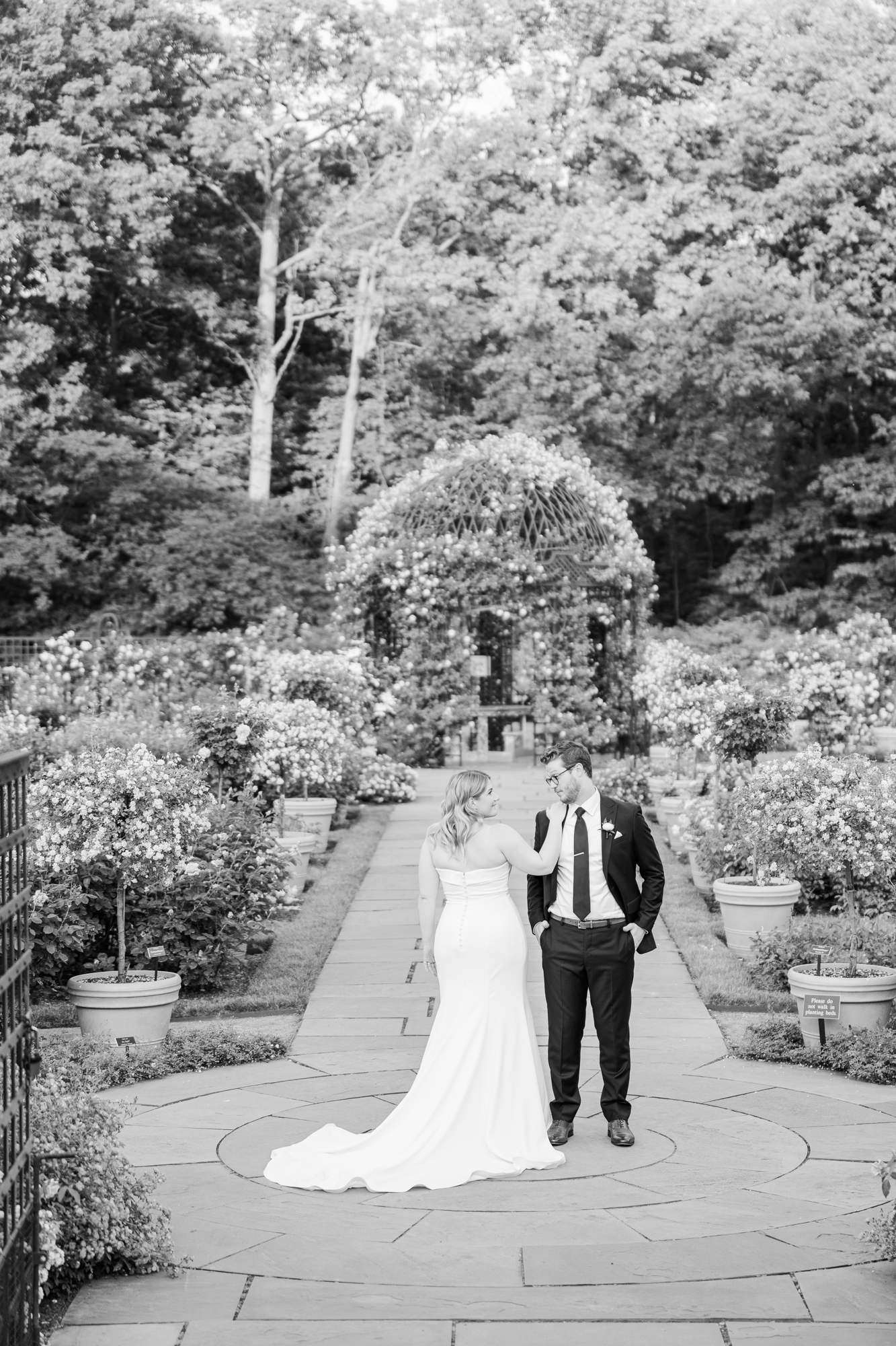 Iconic Summer Wedding at New York Botanical Gardens
