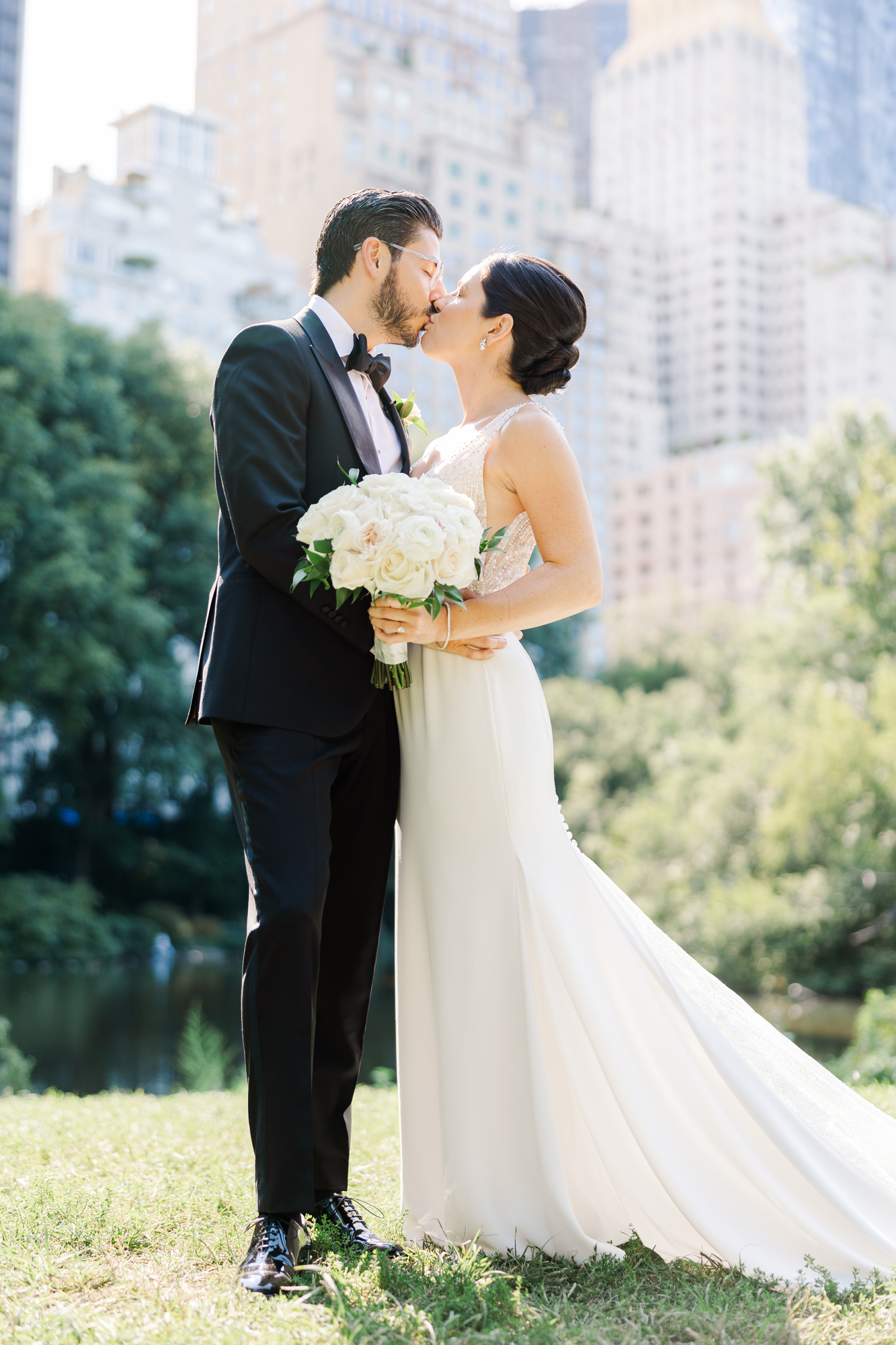 Breathtaking Central Park Loeb Boathouse Wedding