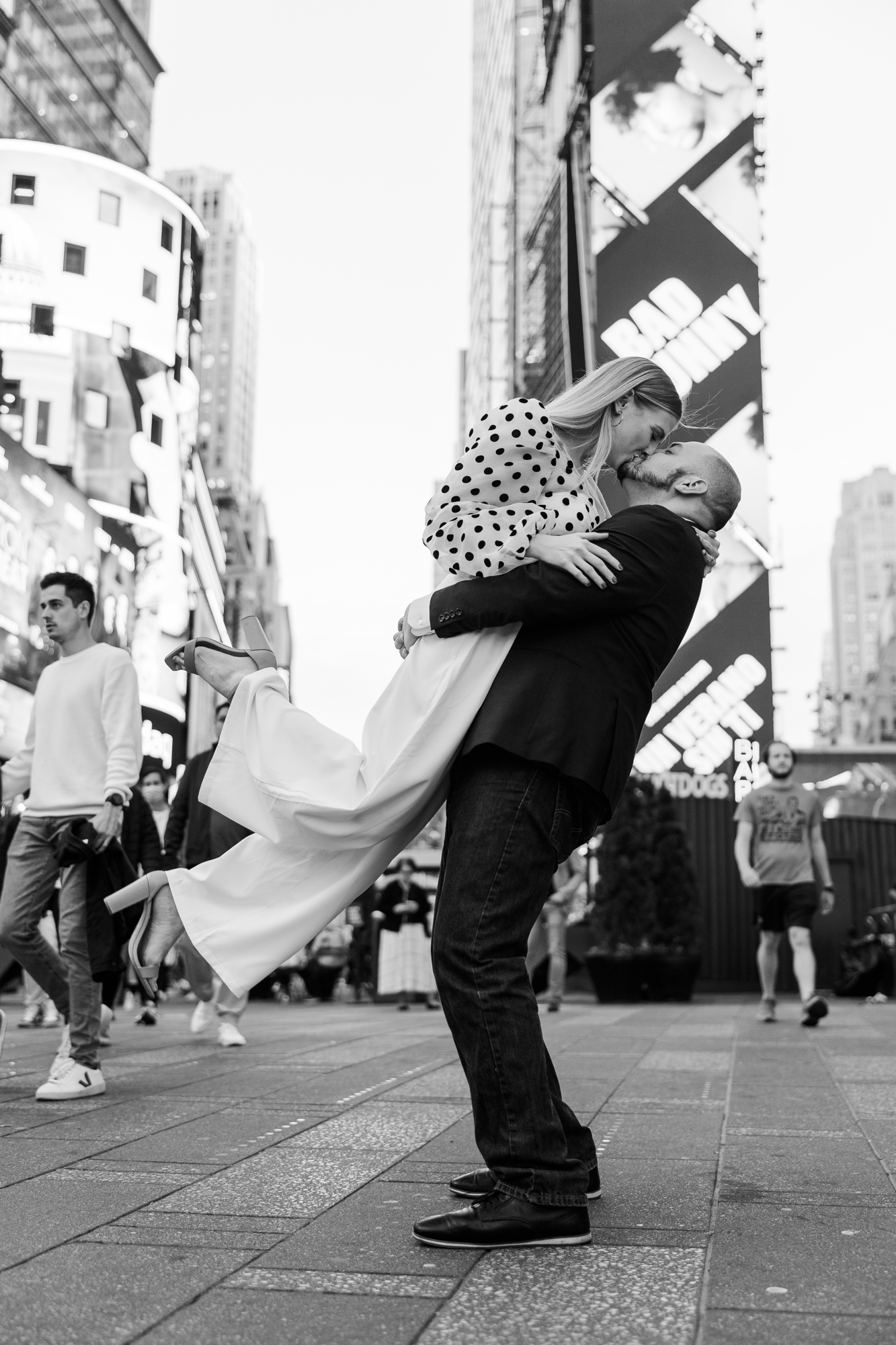 Jaw-Dropping Times Square Engagement Session