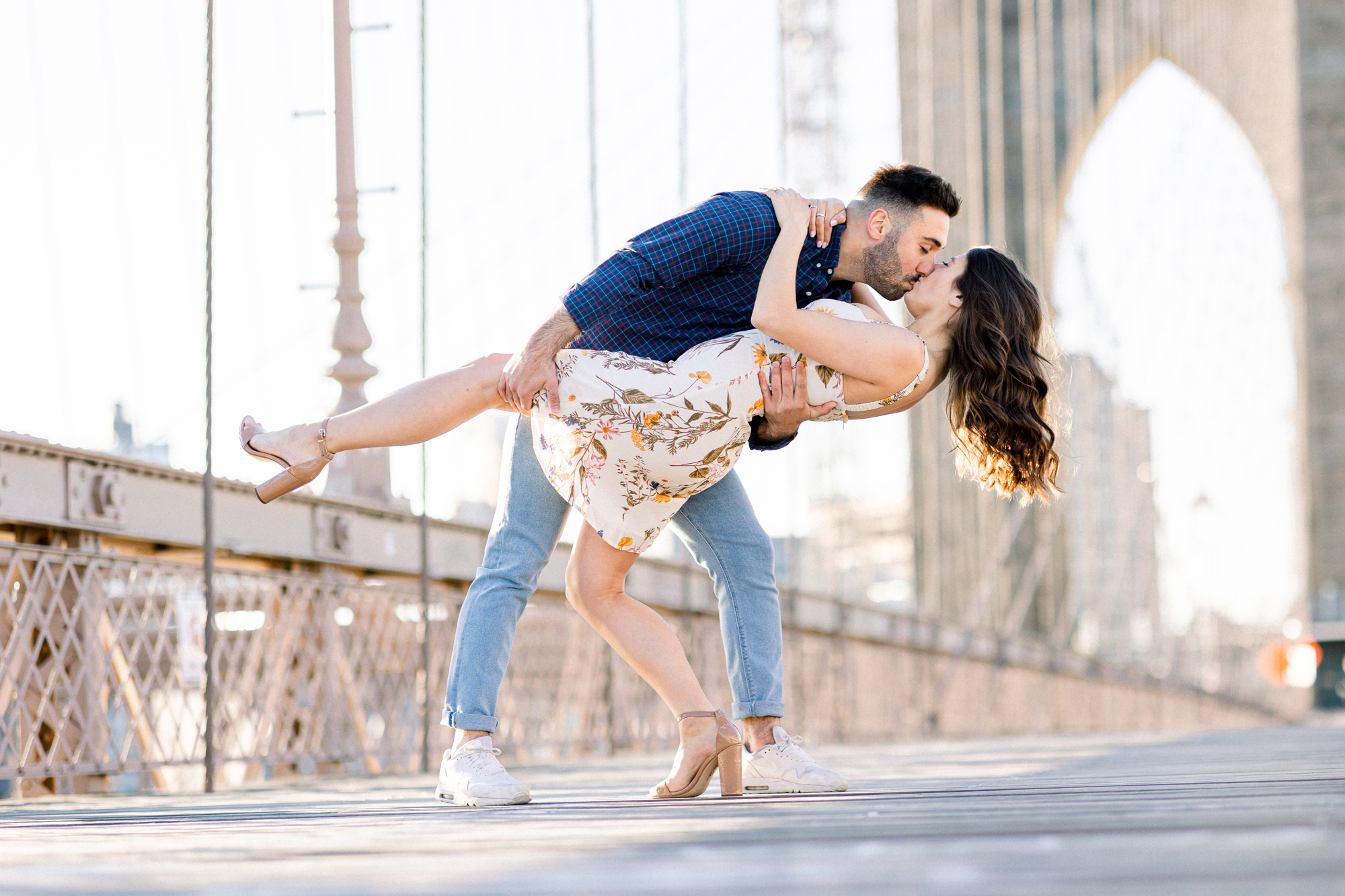Jaw-Dropping New York Engagement Photos on the Brooklyn Bridge