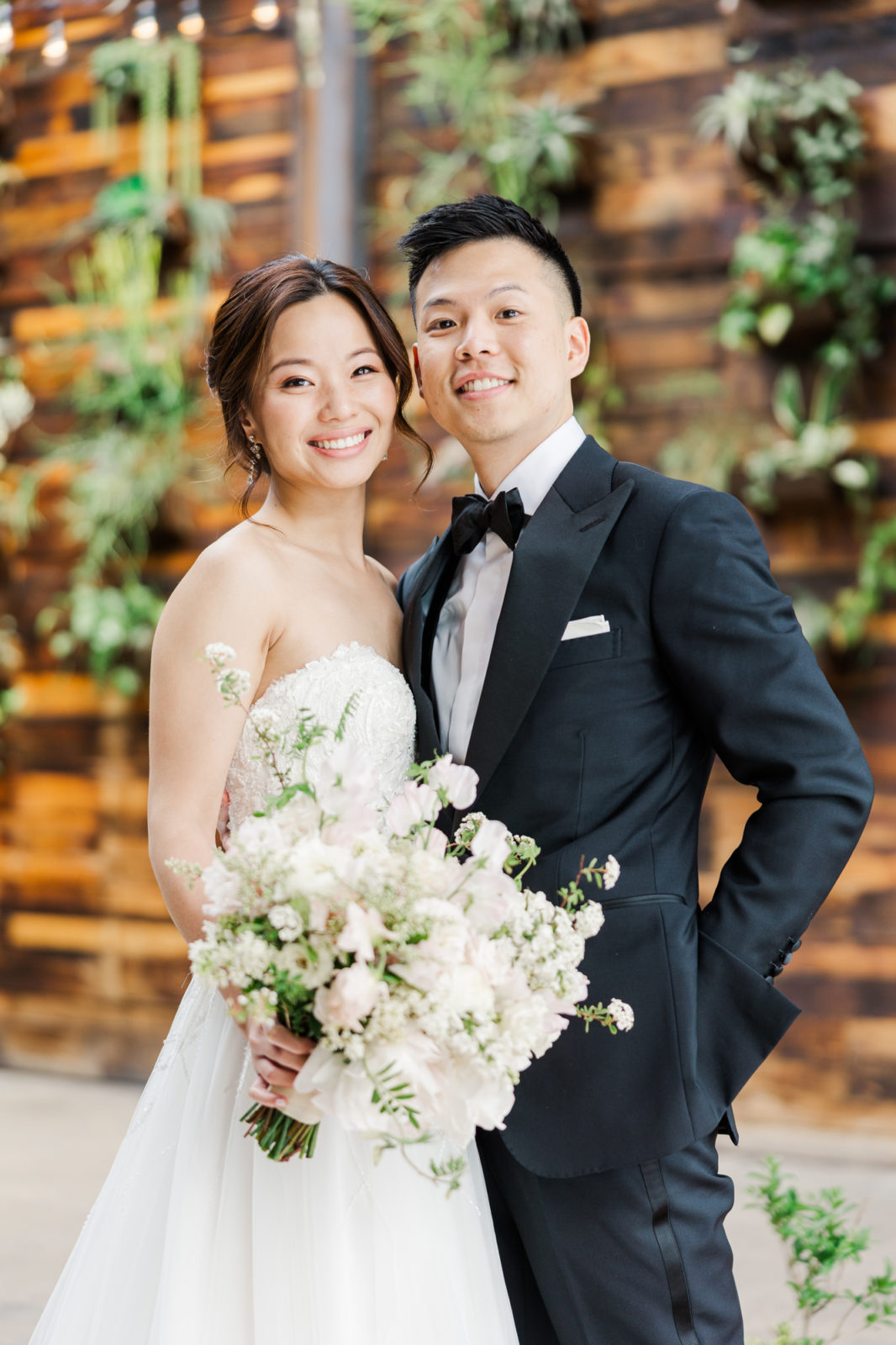 Stunning Springtime Brooklyn Winery Wedding Photos