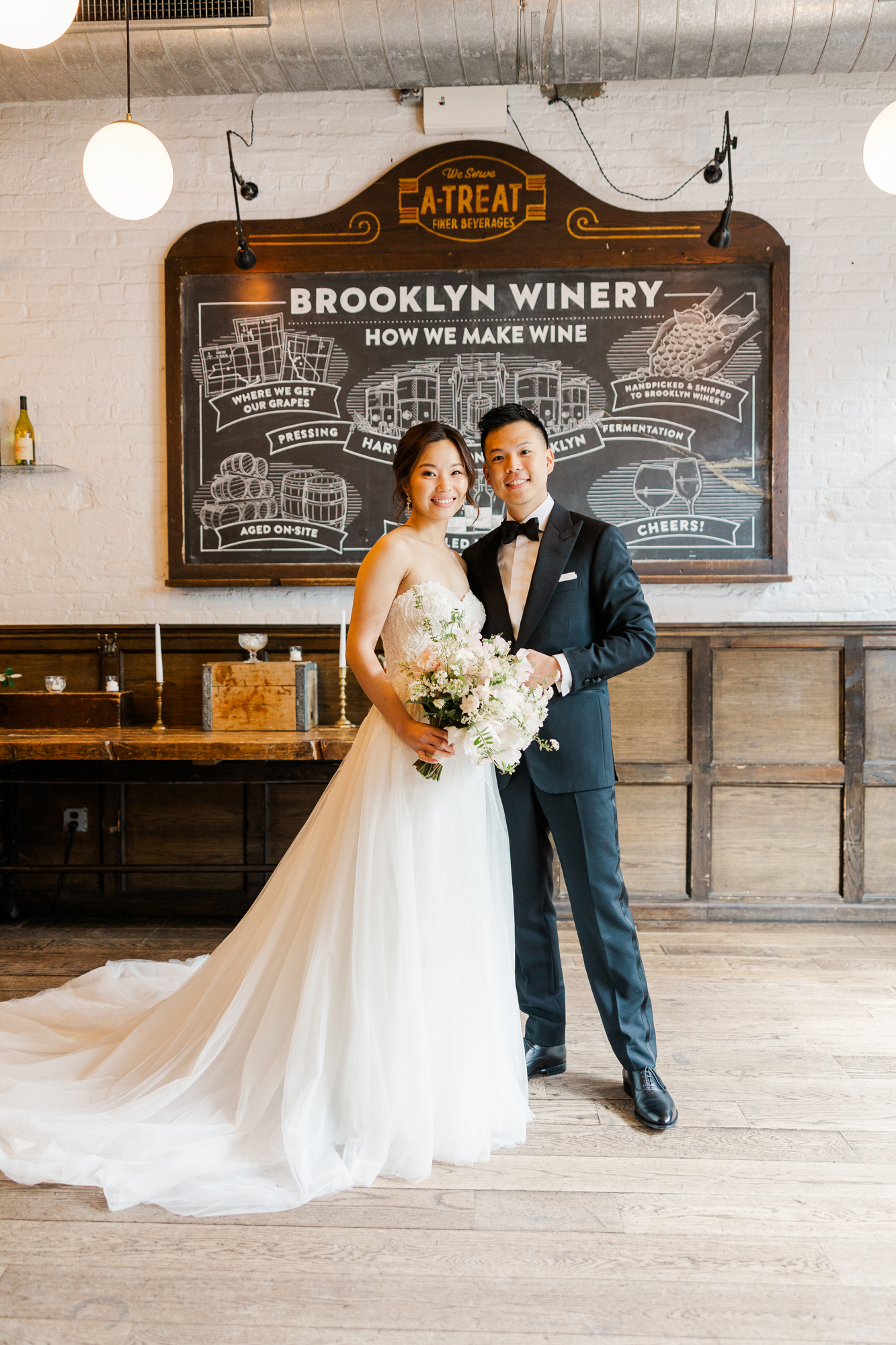 Cheerful NYC Wedding at Brooklyn Winery