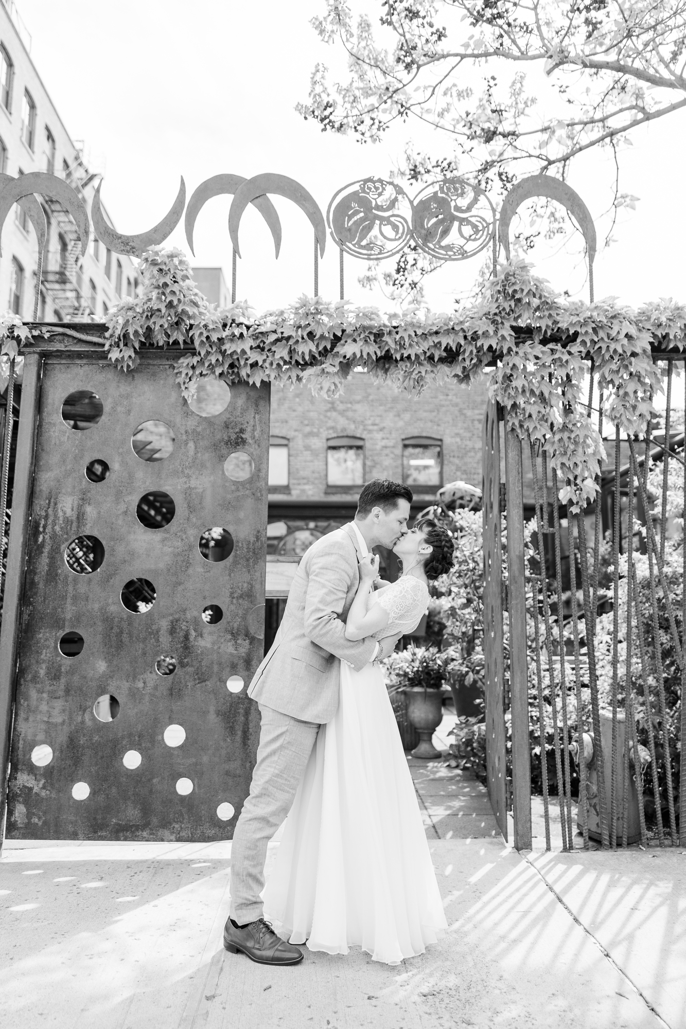 Timeless MyMoon Wedding Photo Gallery in Summertime