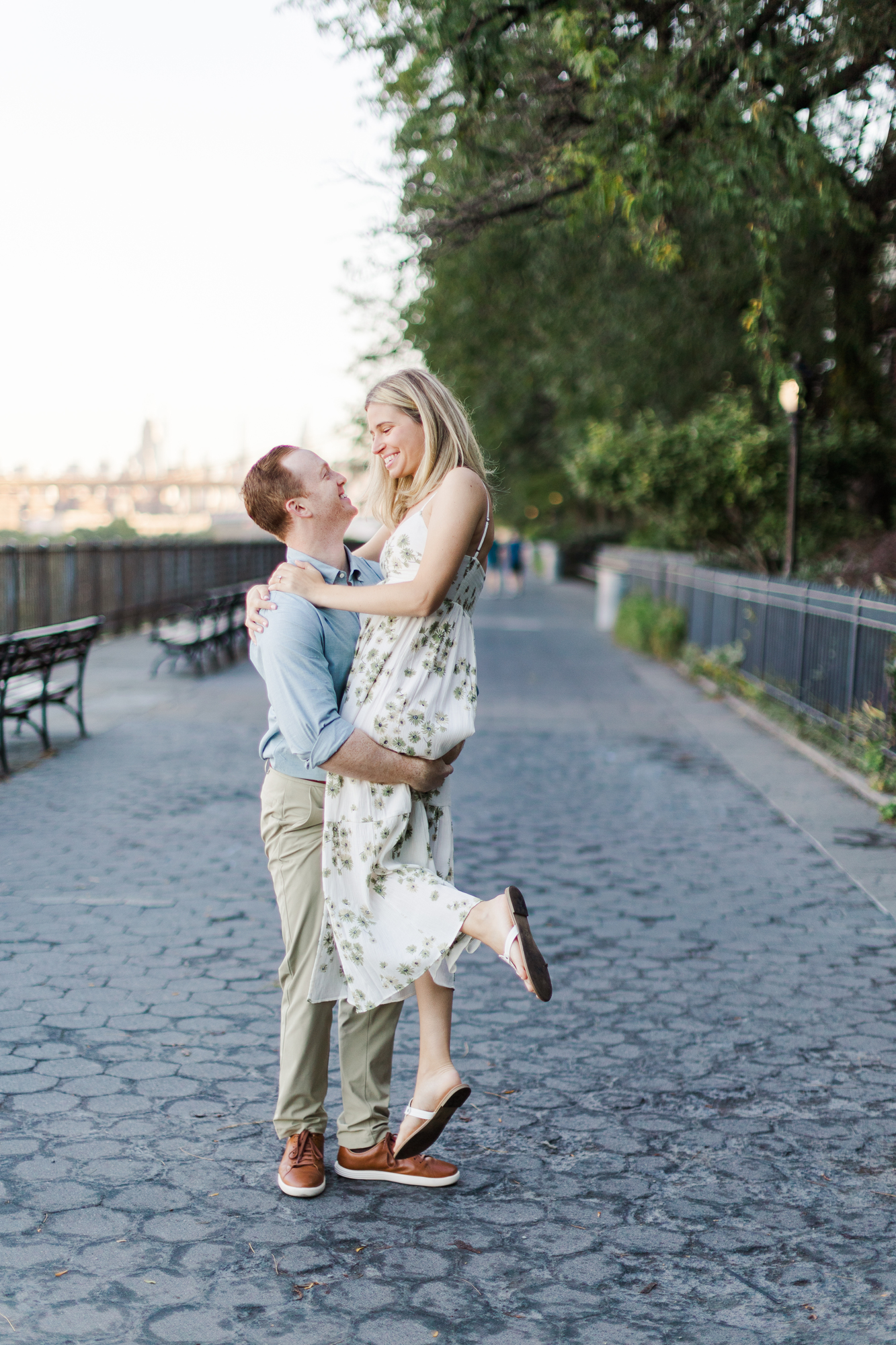 Flawless Engagement Photos In Brooklyn Heights