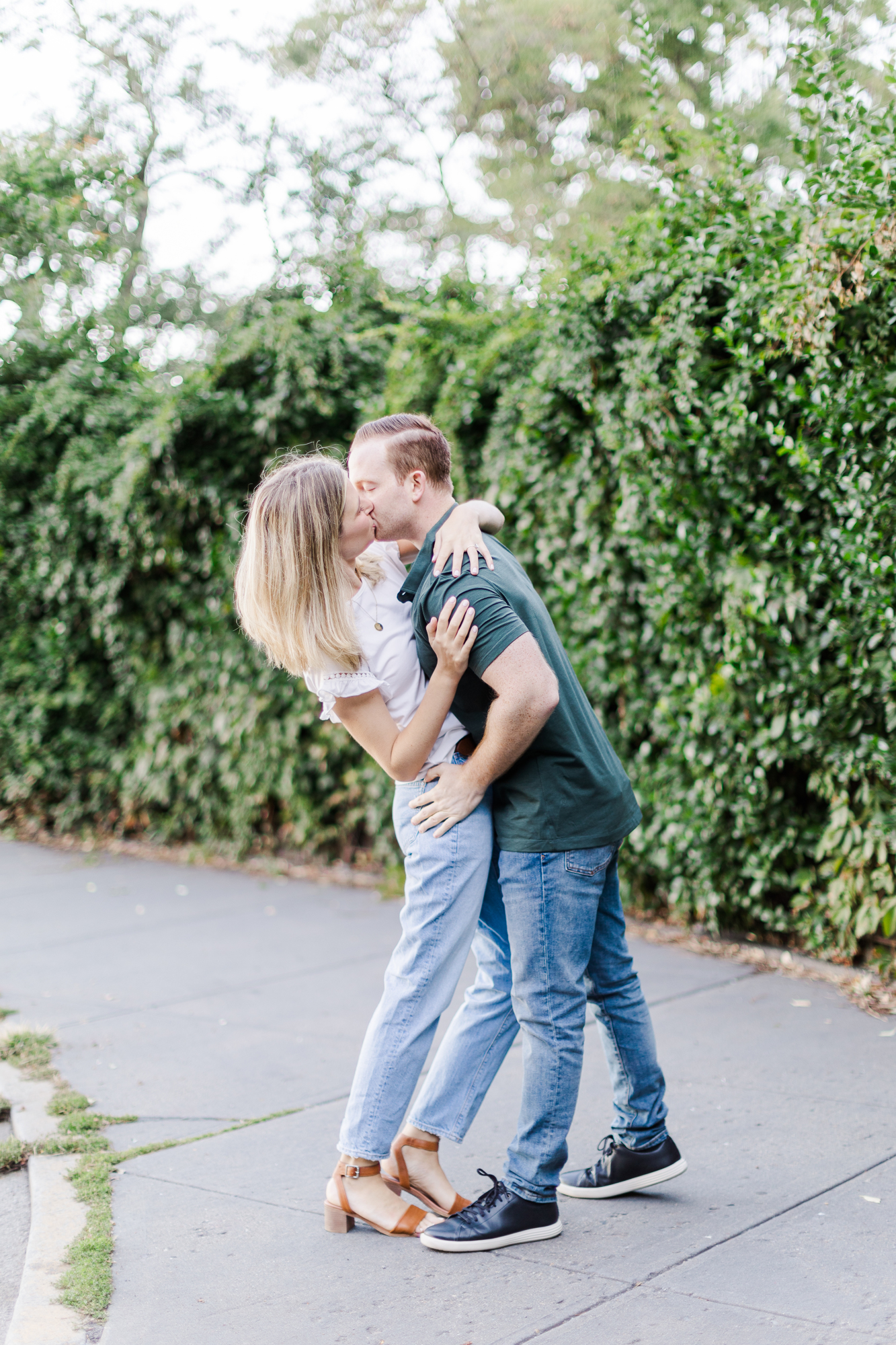 Vibrant Engagement Photos In Brooklyn Heights