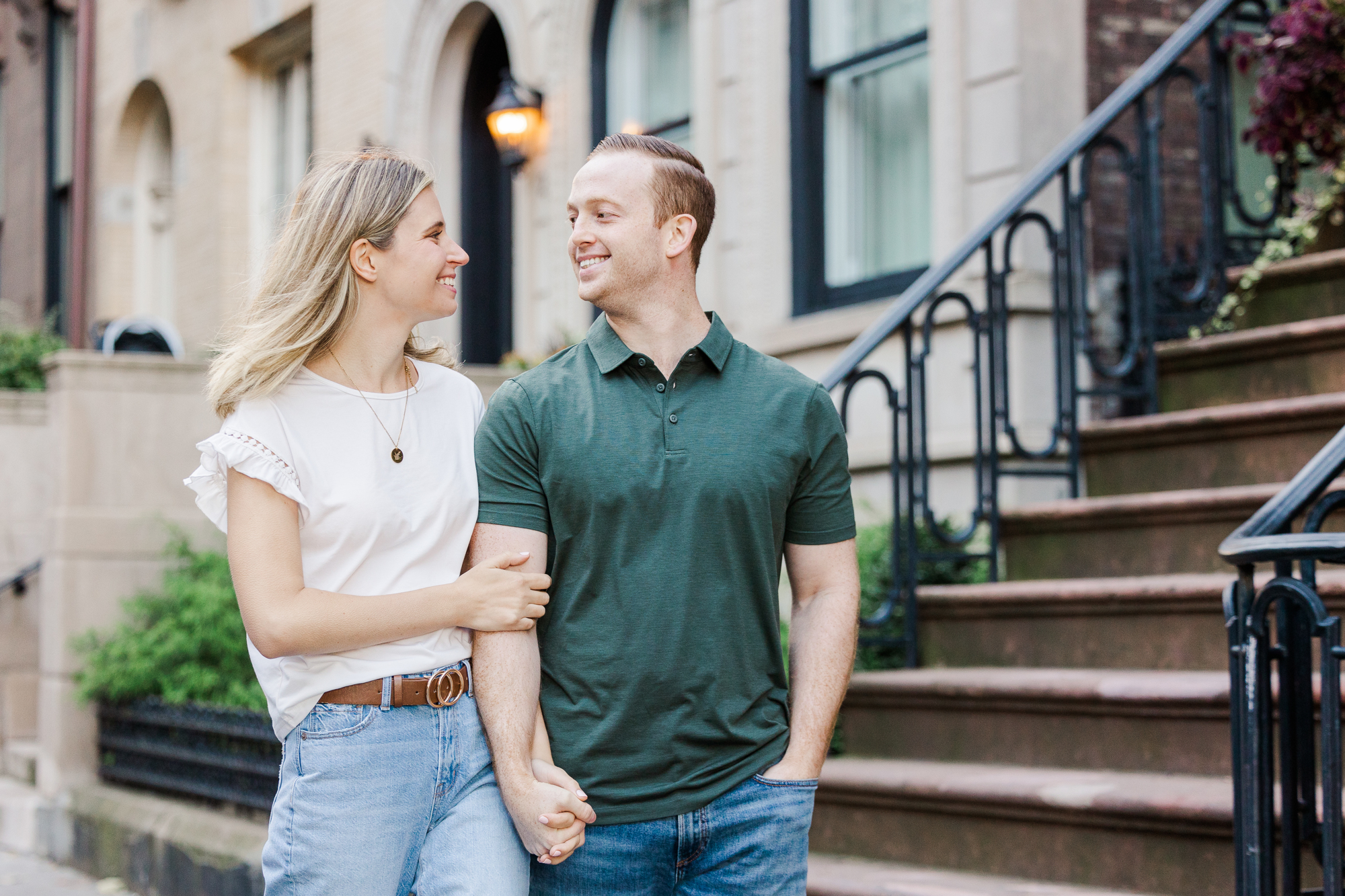 Jaw-Dropping Engagement Photos In Brooklyn Heights