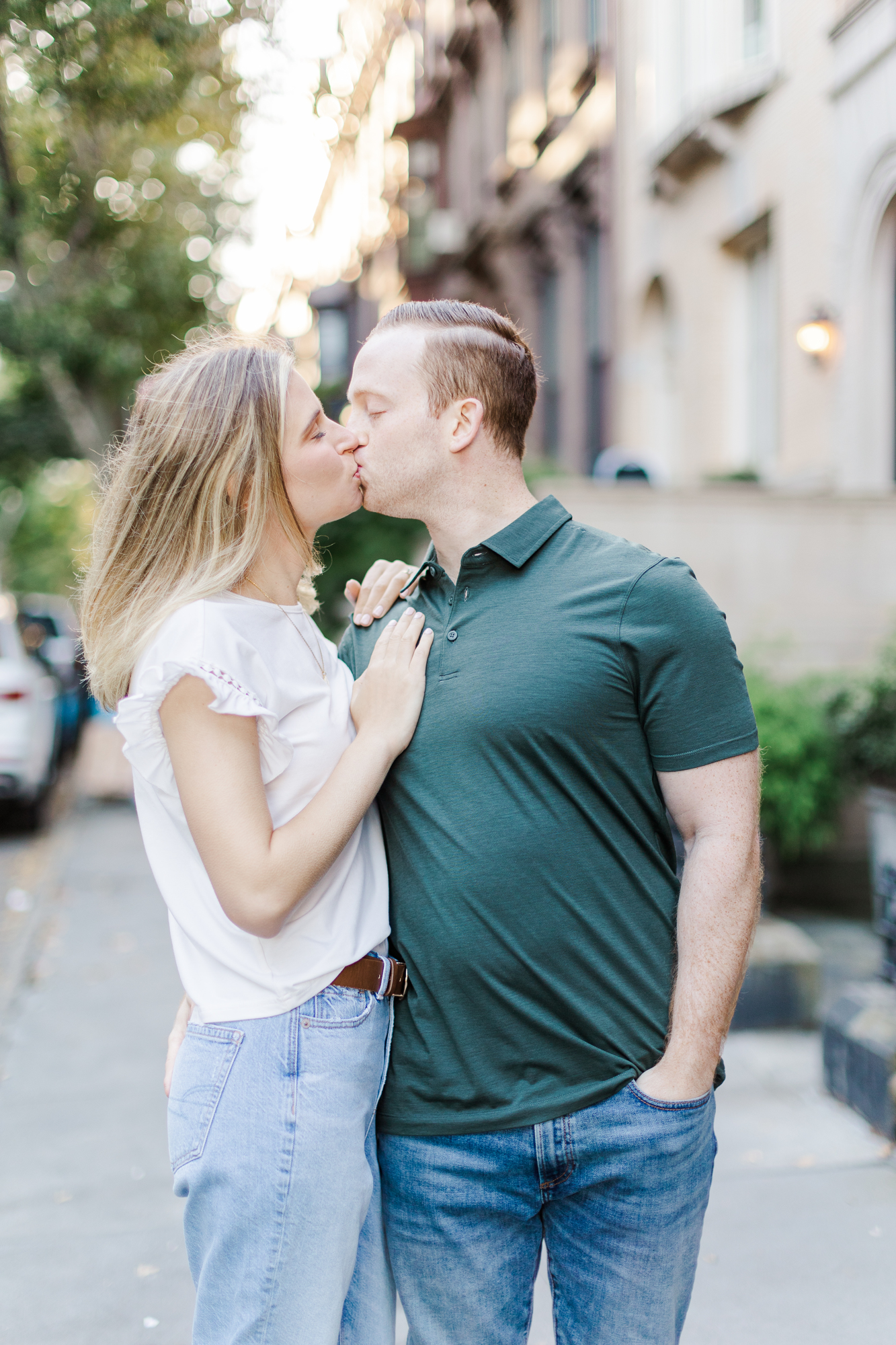 Stunning Engagement Photos In Brooklyn Heights