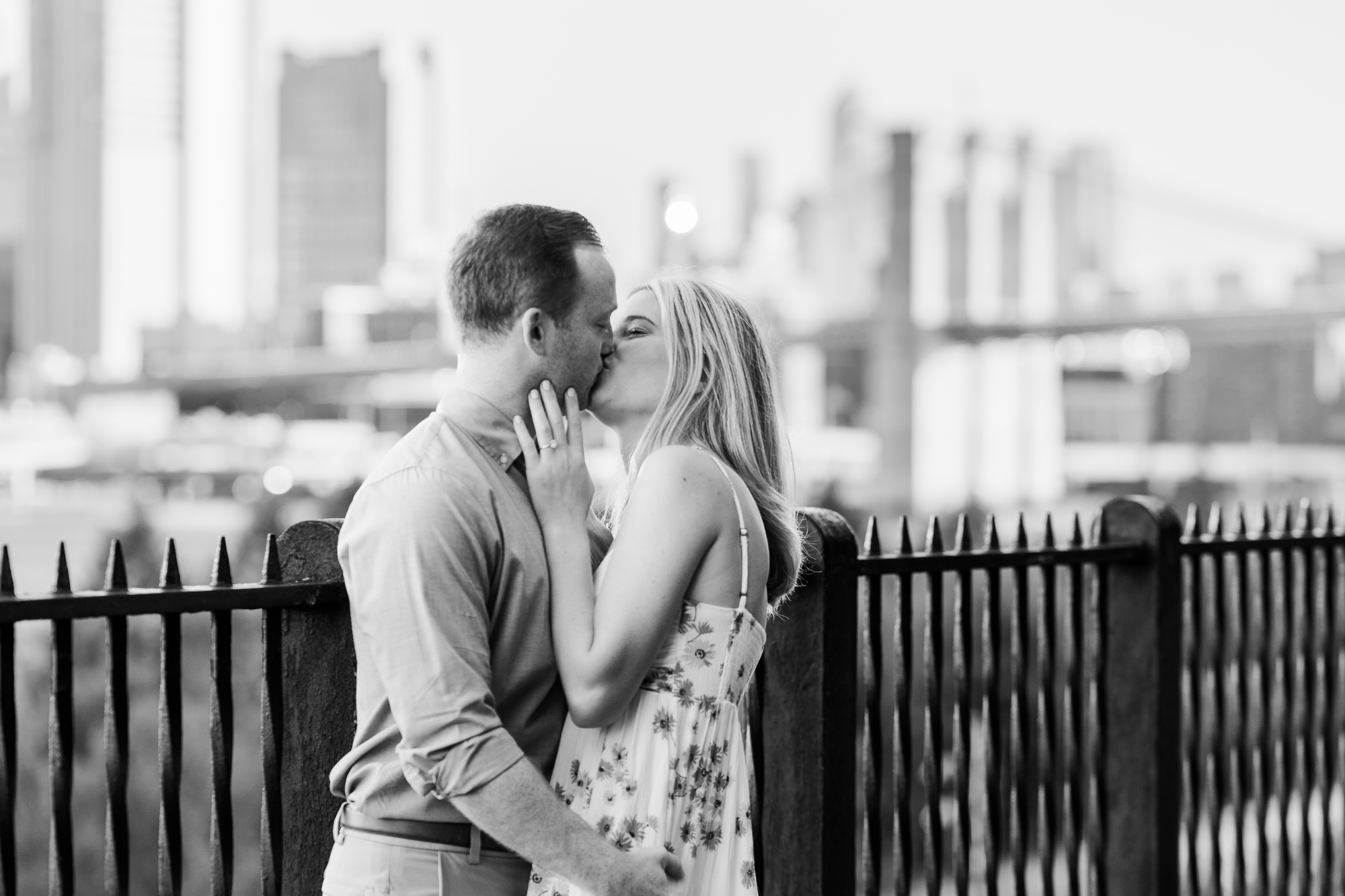Incredible Engagement Photos In Brooklyn Heights
