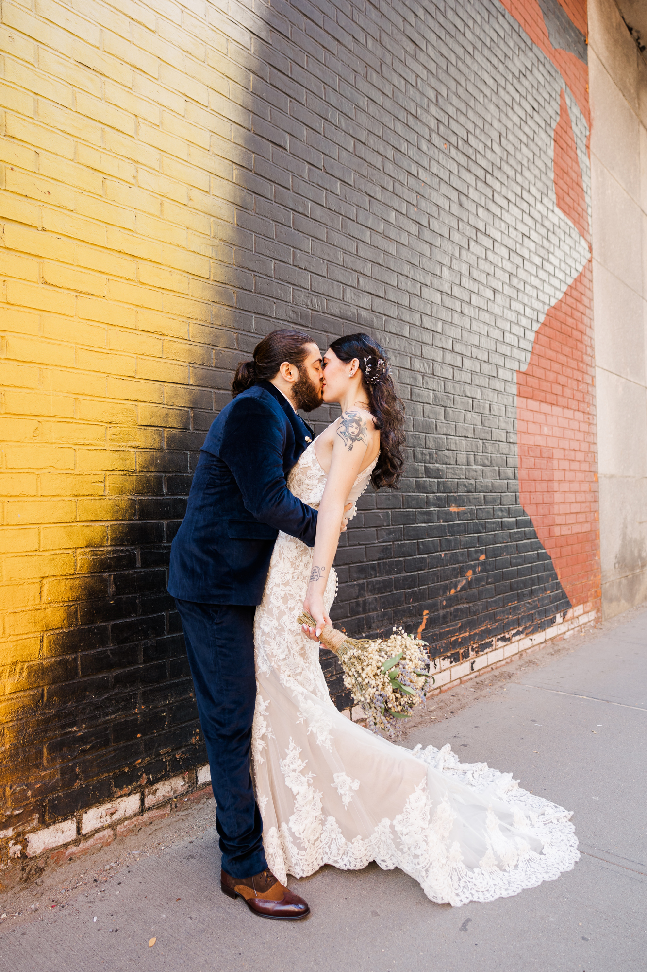 Best Restaurants to Eat at After a Jaw-Dropping DUMBO Elopement