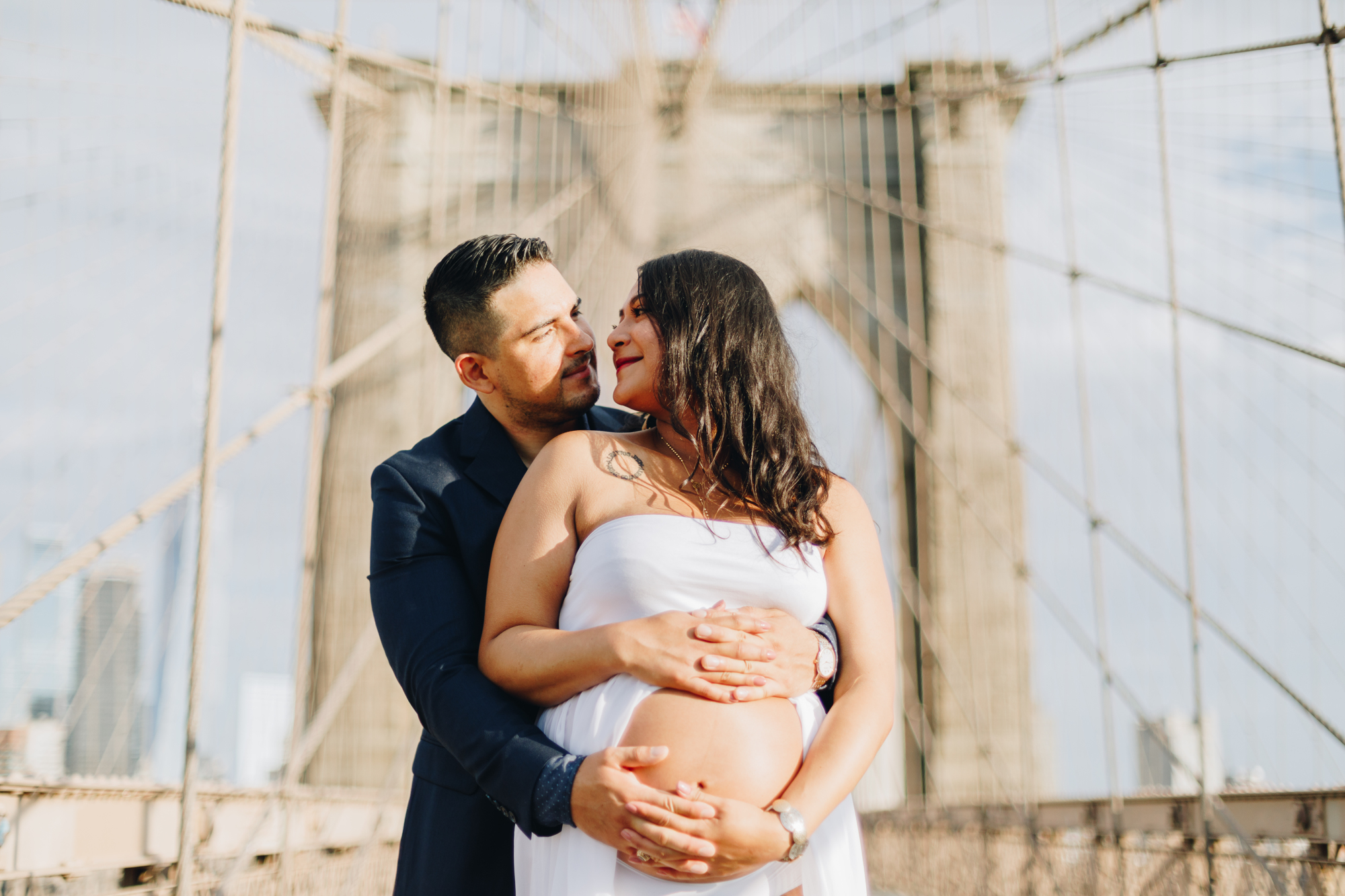 Stunning Brooklyn Bridge Maternity Photos