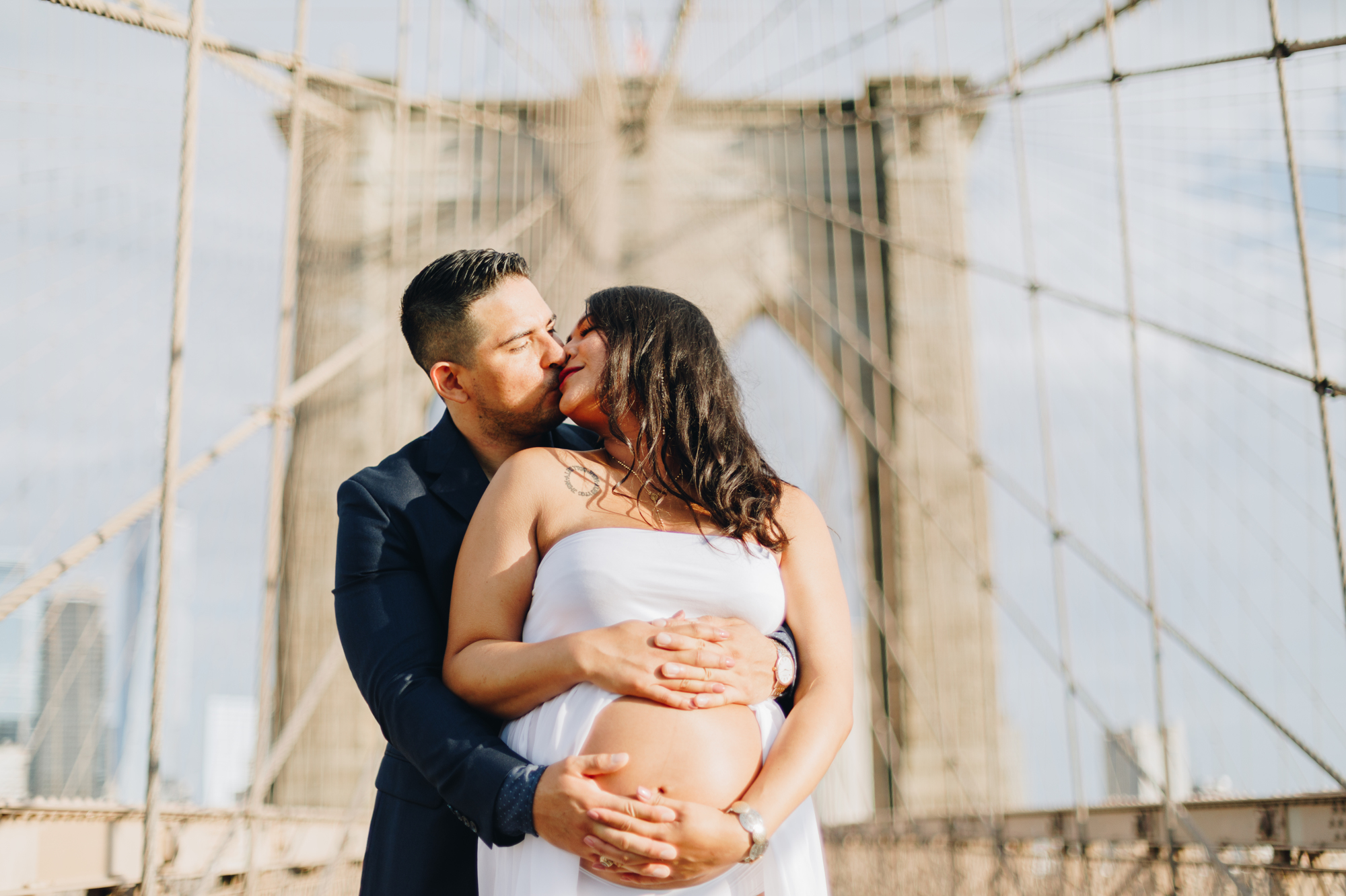 Beautiful Brooklyn Bridge Maternity Photos