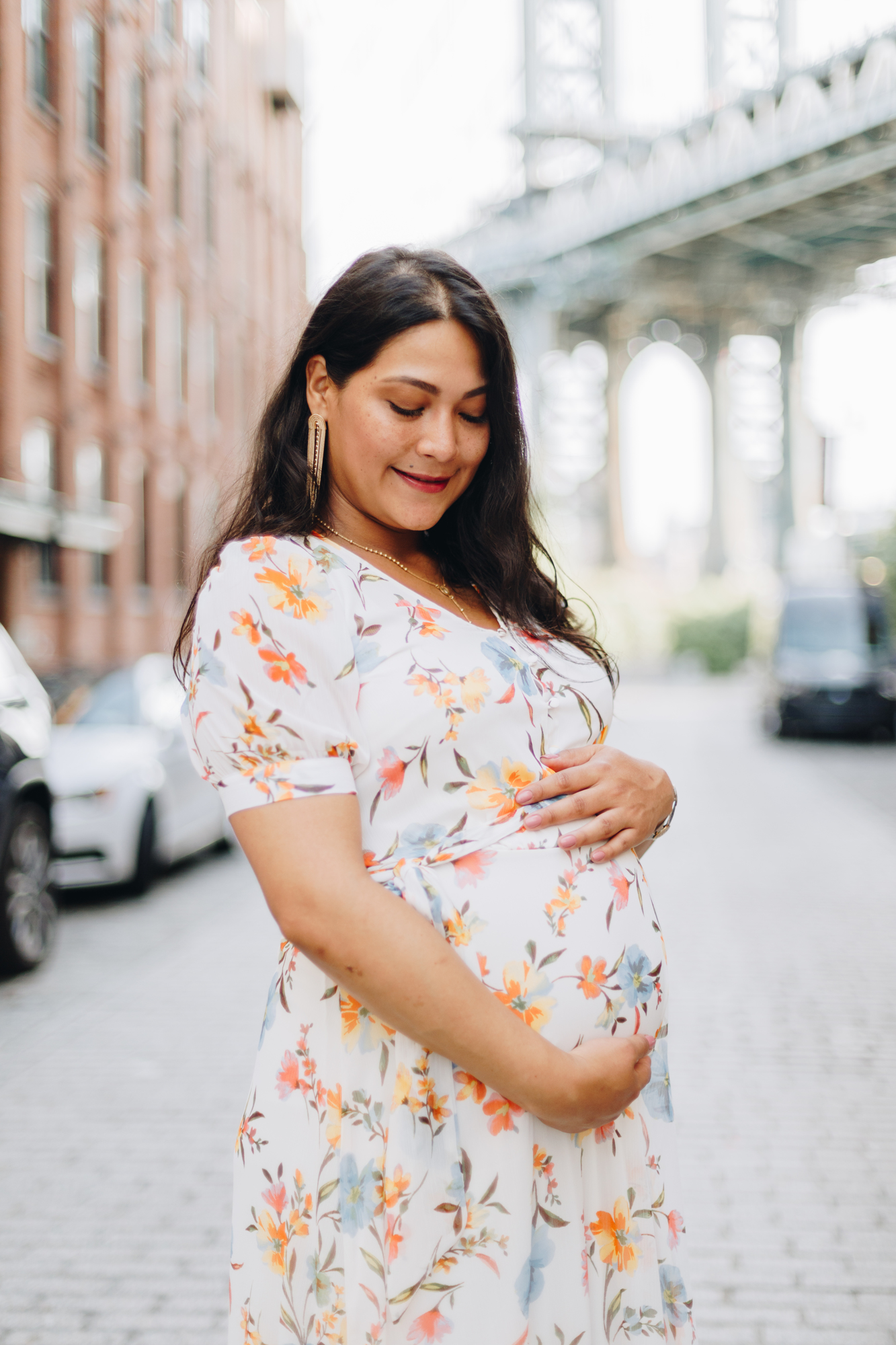 Incredible Brooklyn Bridge Maternity Photos
