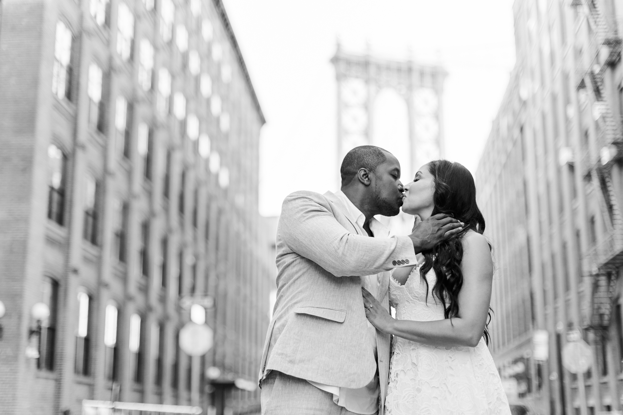Cute Engagement Photos on the Brooklyn Bridge