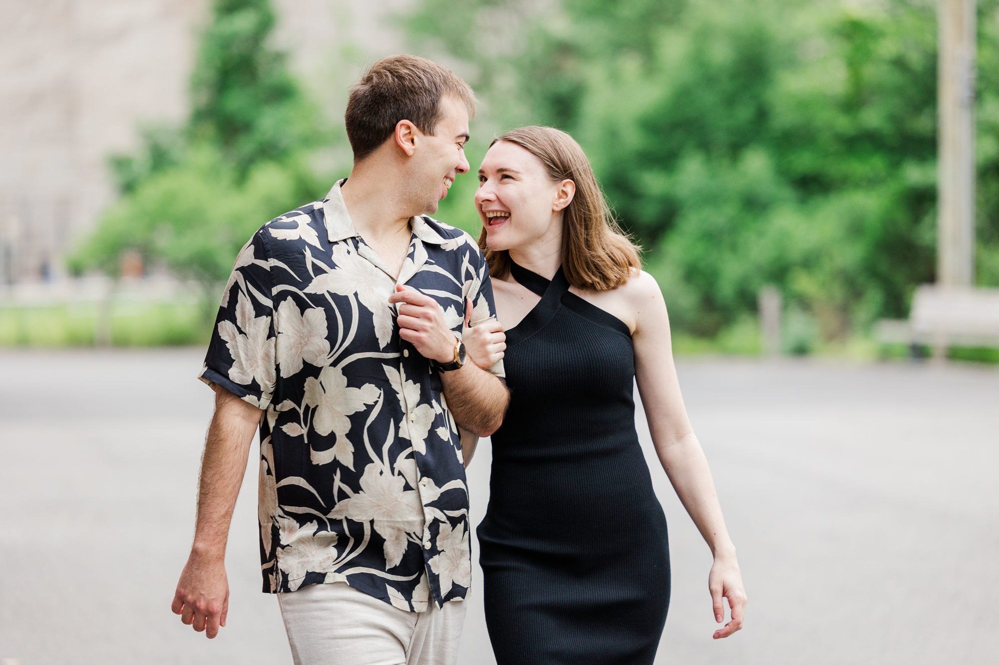Jaw-Dropping DUMBO Engagement Photography