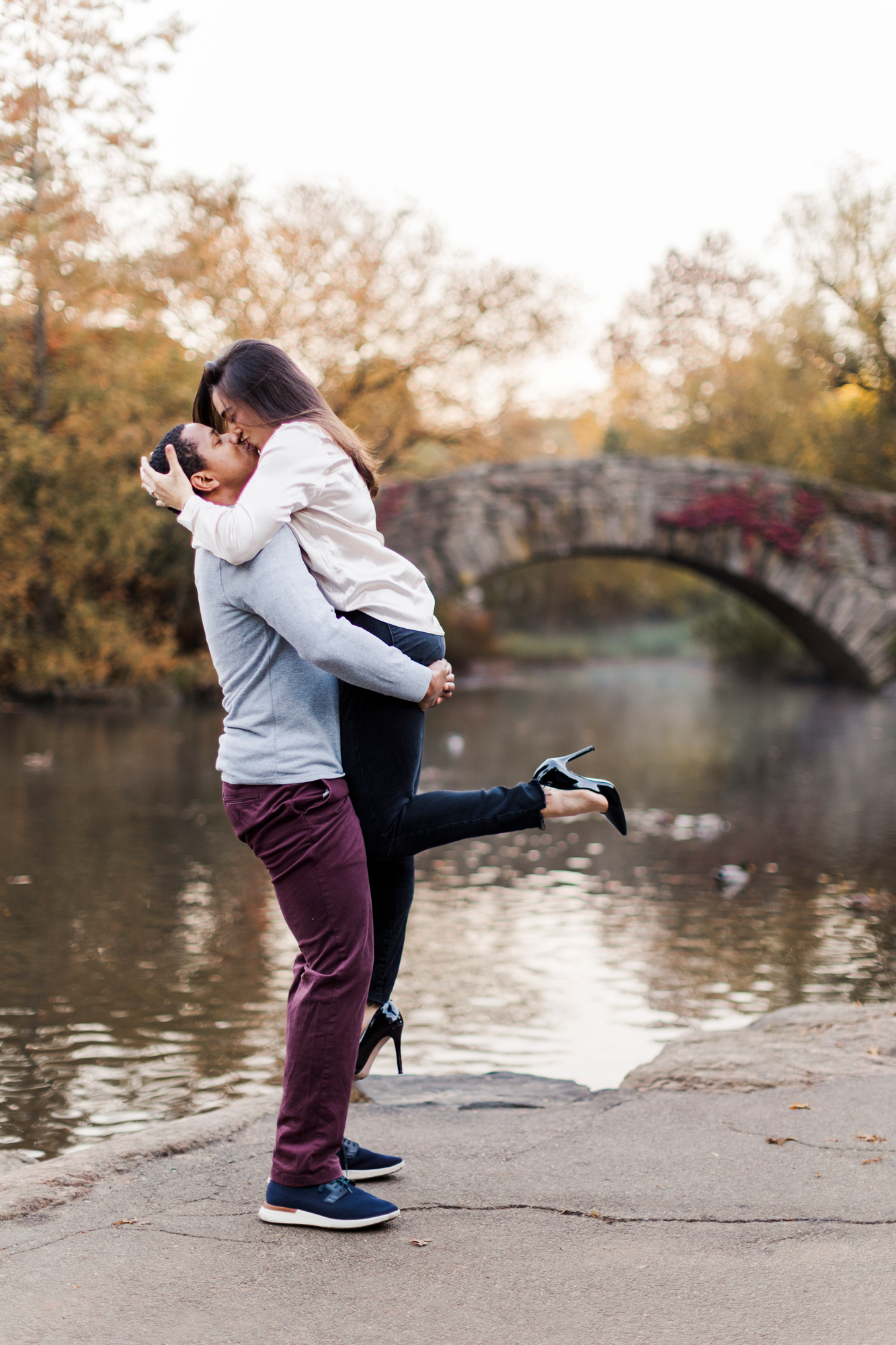 Elegant Pose Ideas for your Engagement Session